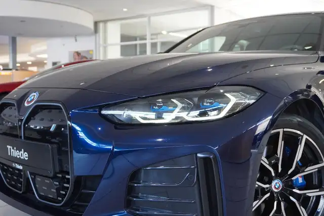 BMW I4 view 4