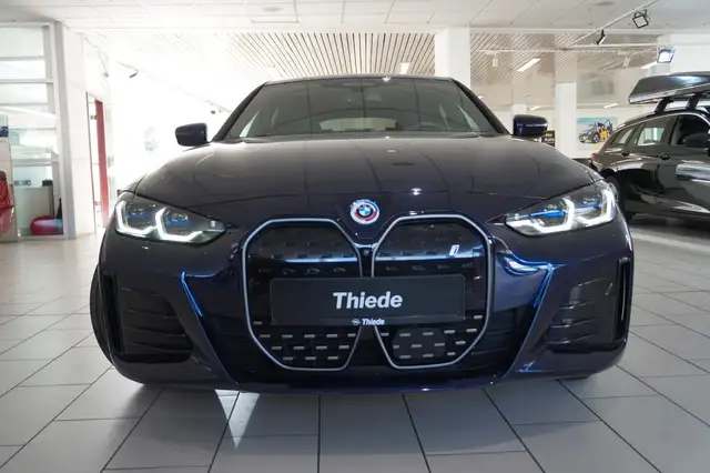 BMW I4 view 8