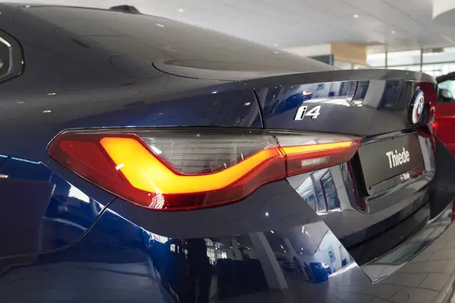 BMW I4 view 11