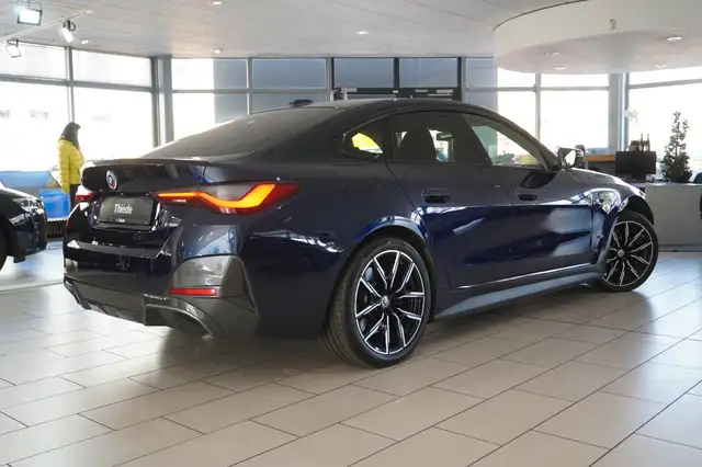 BMW I4 view 10