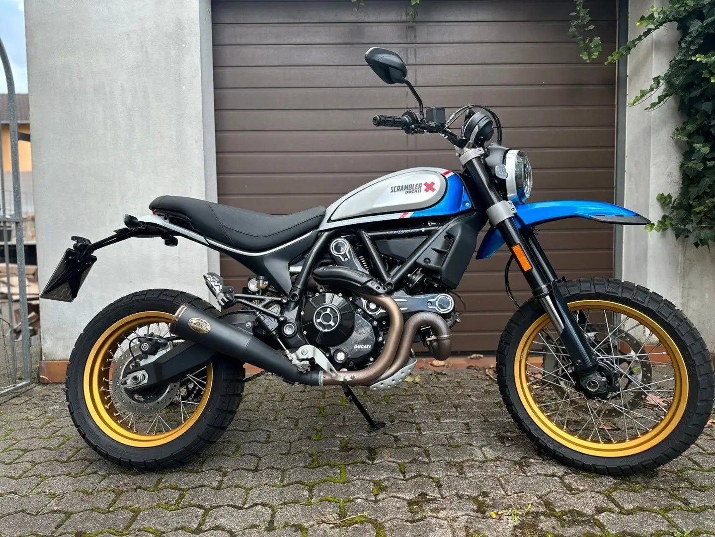 Ducati Scrambler 800 DS Grijs - 2