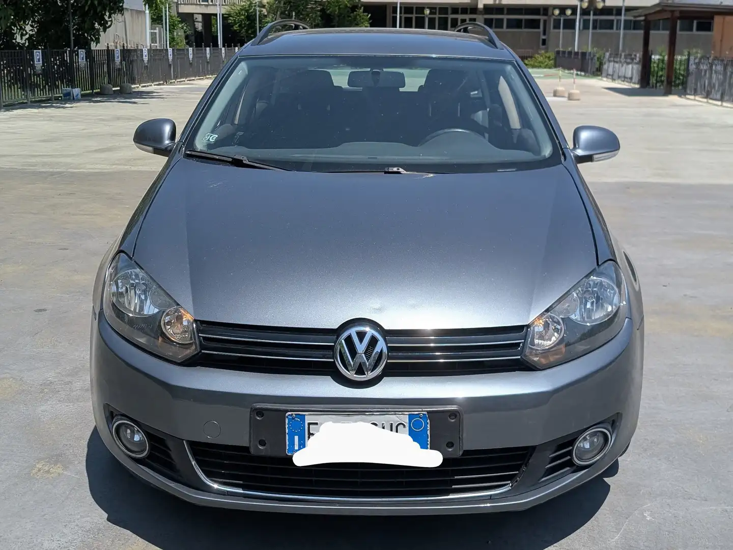 Volkswagen Golf Golf Variant 1.6 tdi Highline Gris - 2