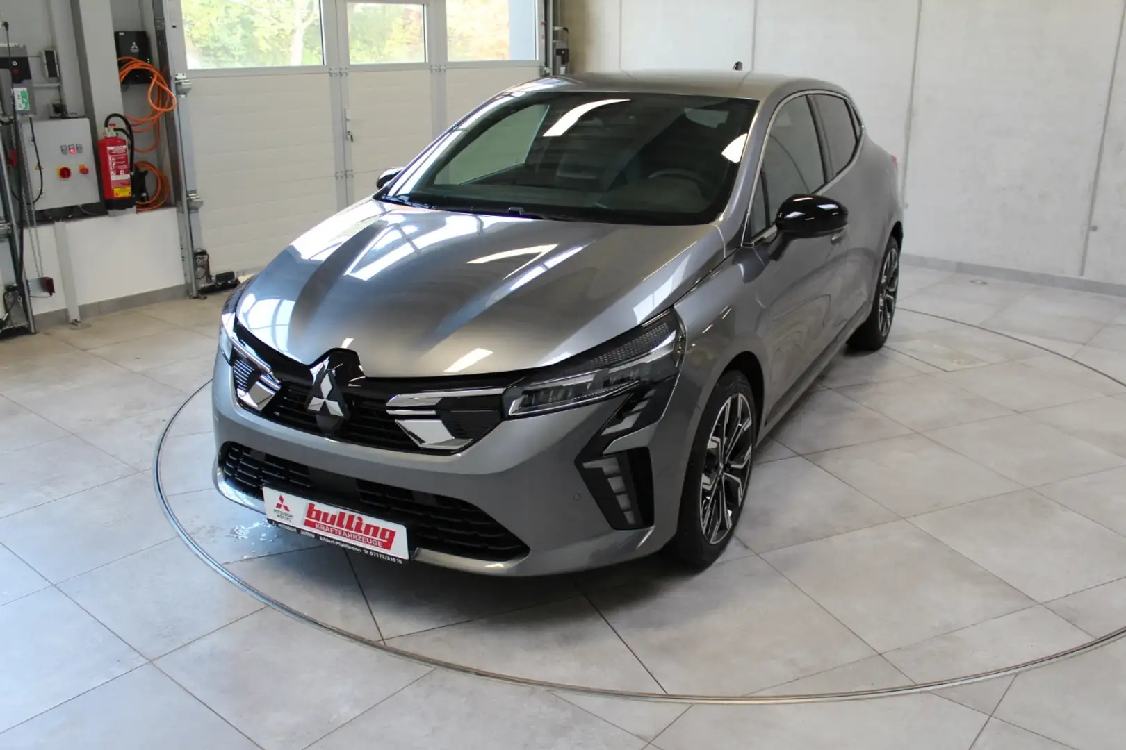 Mitsubishi Colt EDITION 1.0 T-Benziner 6-Gang 91 PS Grau - 1