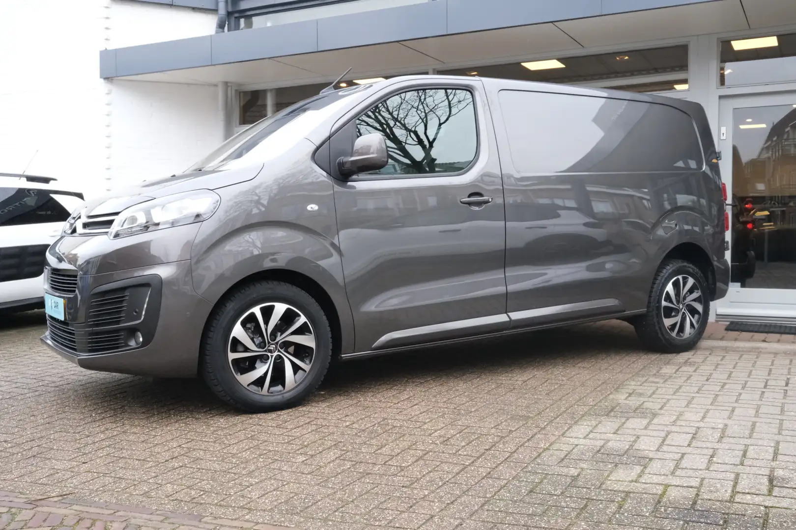 Citroen Jumpy M L2 2.0 BlueHDi 120 Driver Navi | Camera | LM | H Grijs - 2