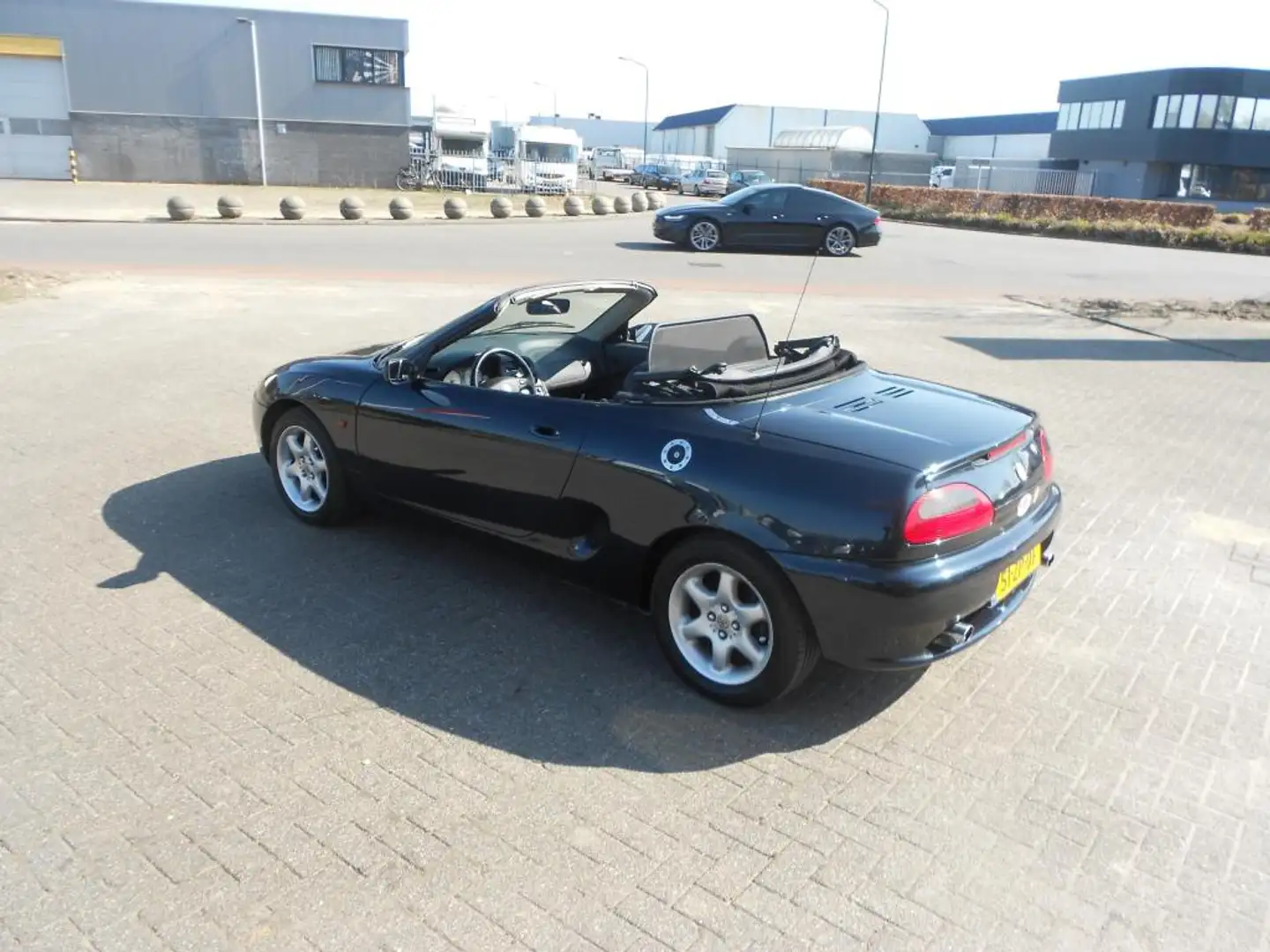 MG MGF 1.8i Negru - 2
