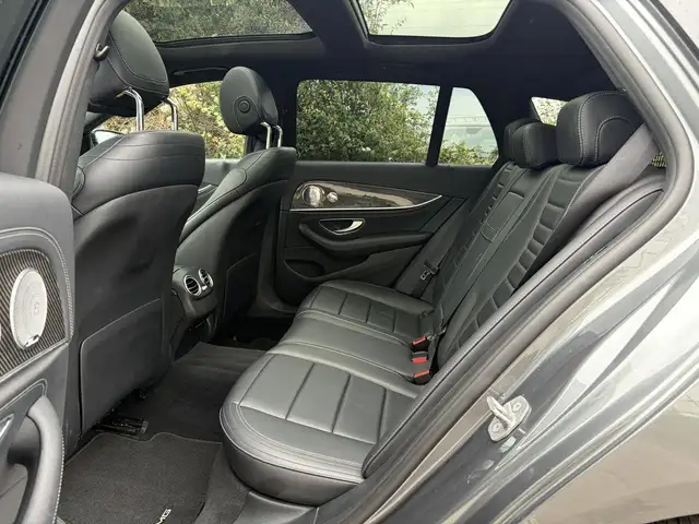 Mercedes-Benz E-Class view 9
