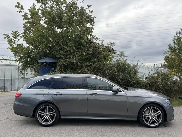 Mercedes-Benz E-Class view 2