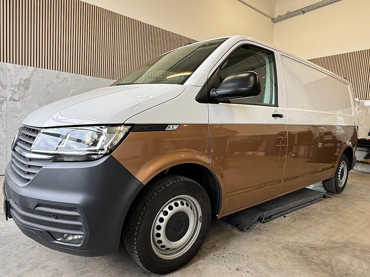 Volkswagen T6.1 Bus LR 2,0 TDI ÖAMTC, Berganfahr, LED, Kom... Weiß - 2