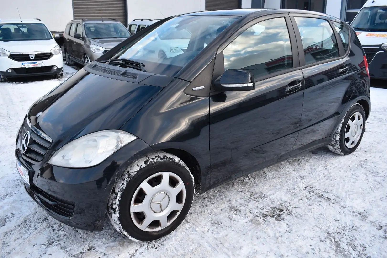 Mercedes-Benz A 160 *HU:04/2027*SHZ*KLIMA* Schwarz - 1