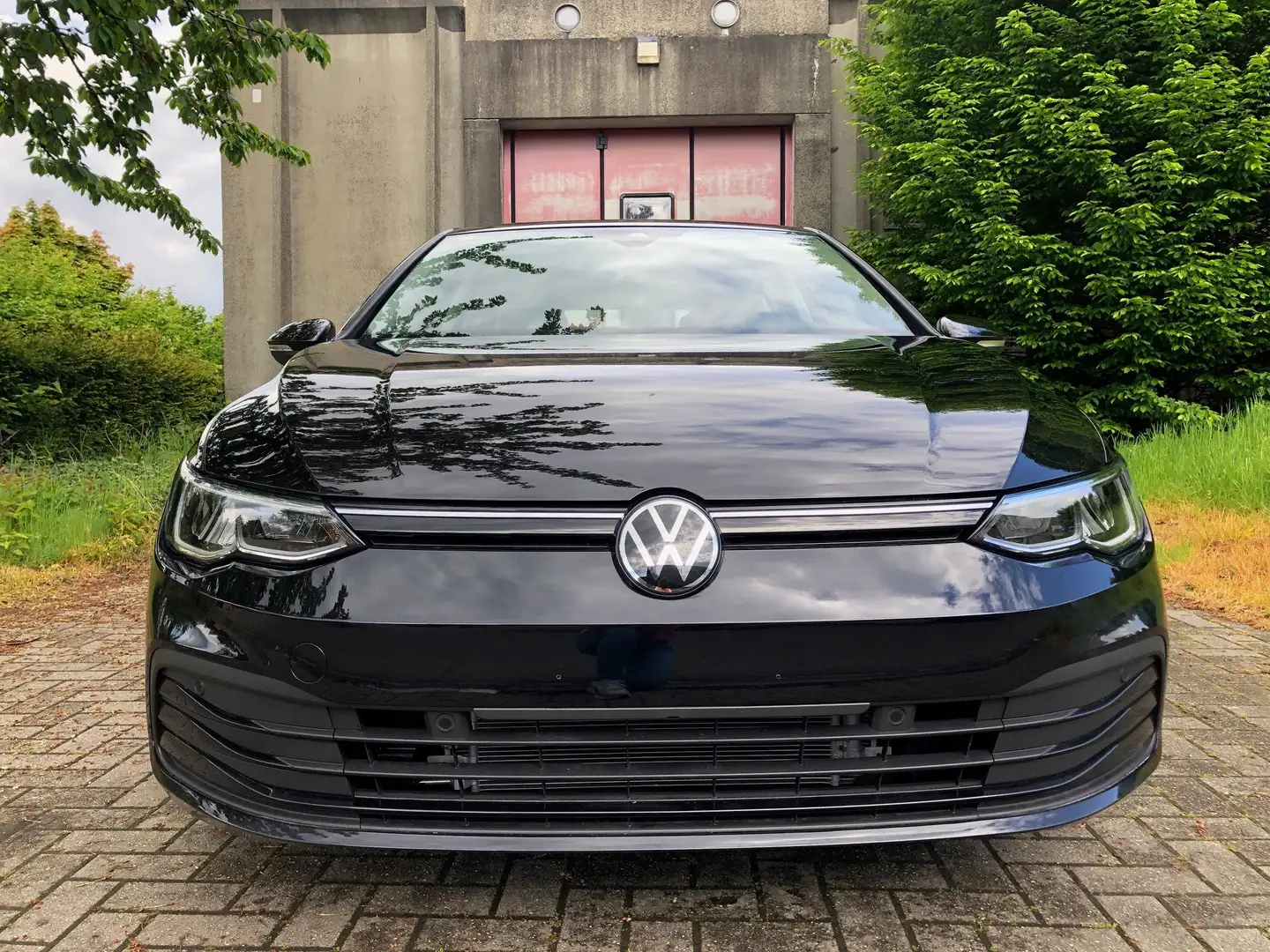 Volkswagen Golf 1,0eTSI Life DSG Carplay/LED/ACC Schwarz - 2