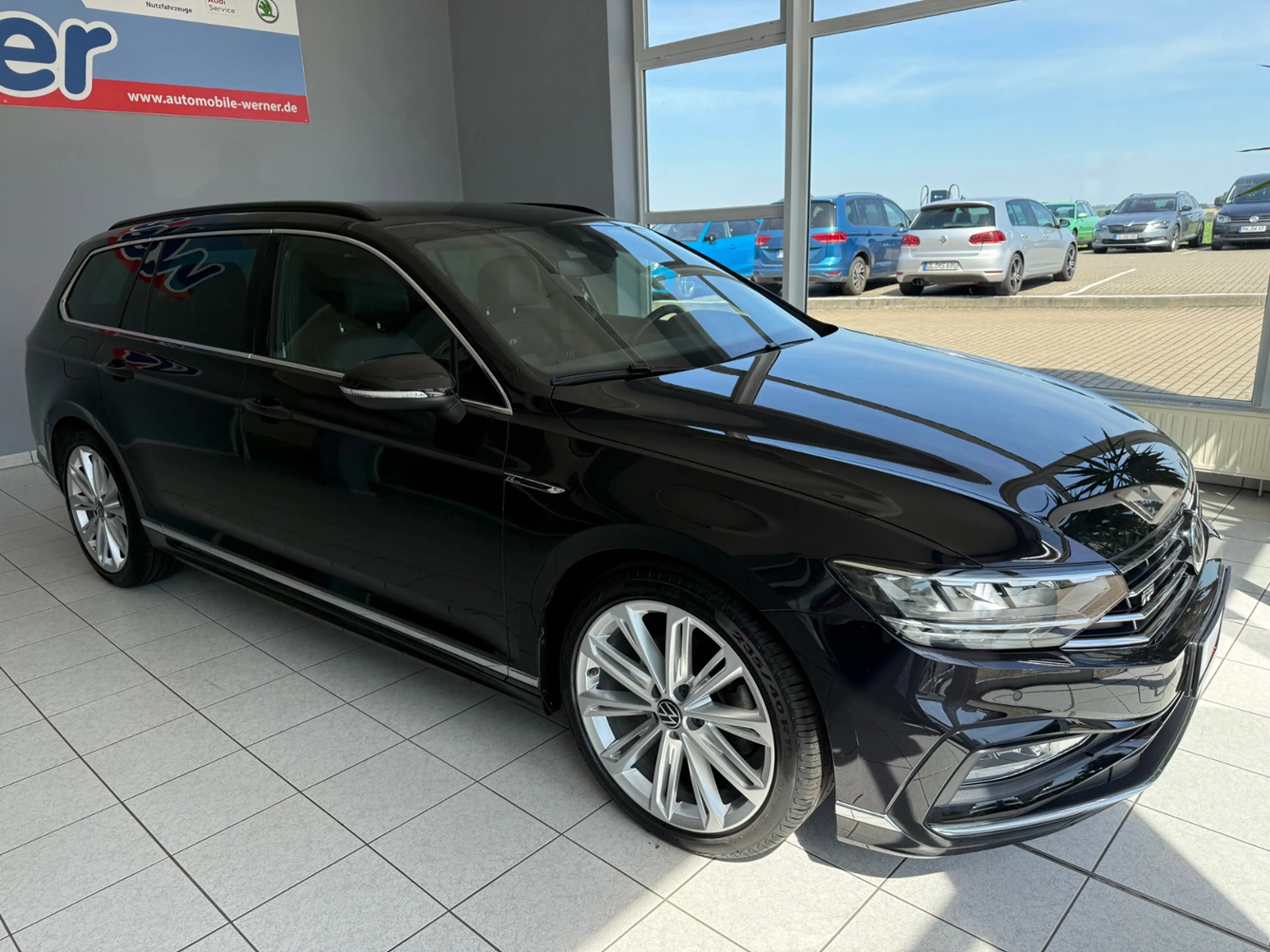 Volkswagen Passat Variant Business R-Line 2.0TSI AHK Leder NaviPro — photo 5