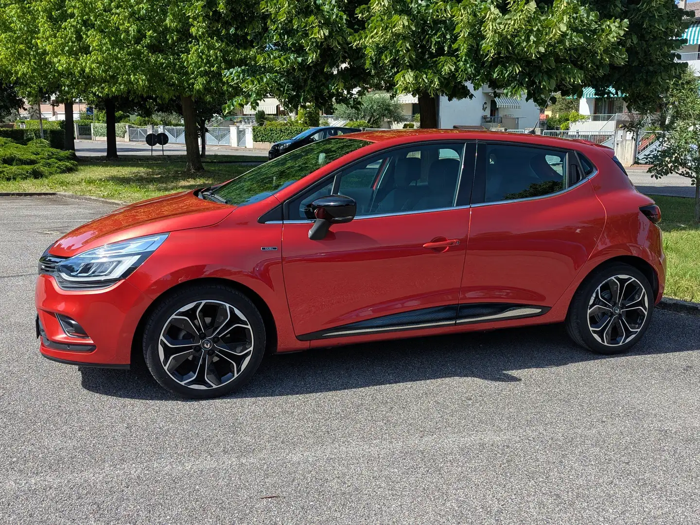 Renault Clio Clio IV 20170.9 tce energy Duel2 90cv Rosso - 1