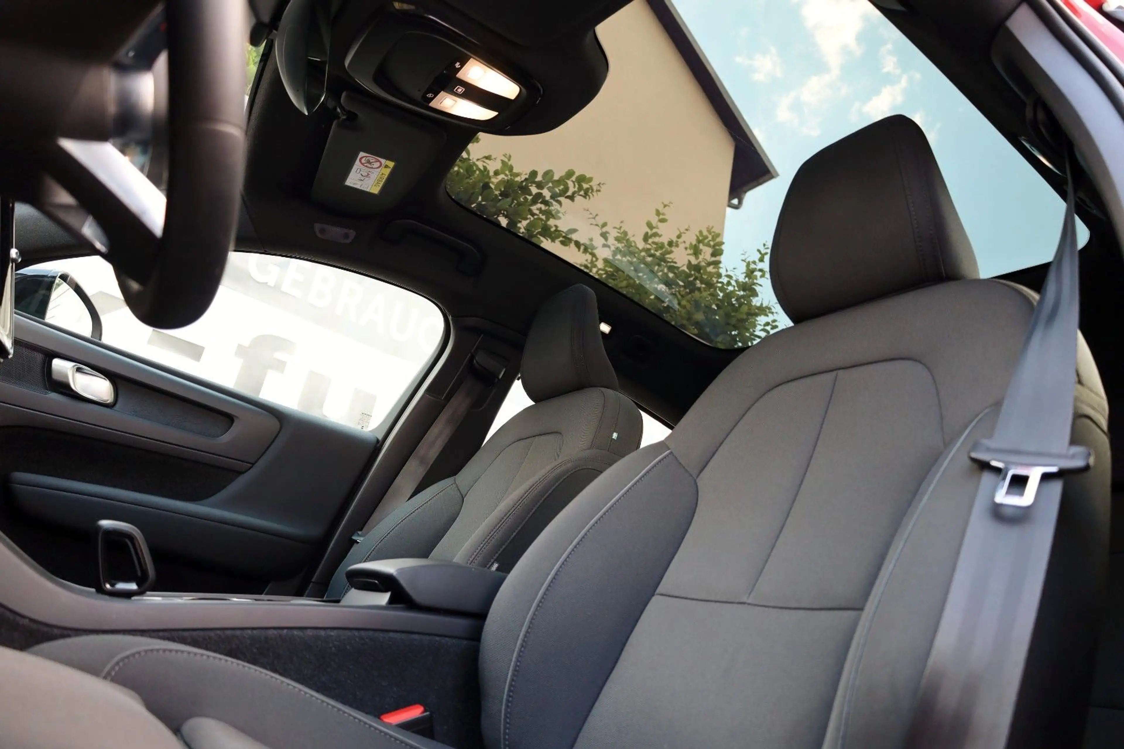 Volvo C40 Core Recharge,Navi,LED,SH,Kamera,Panorama — photo 6
