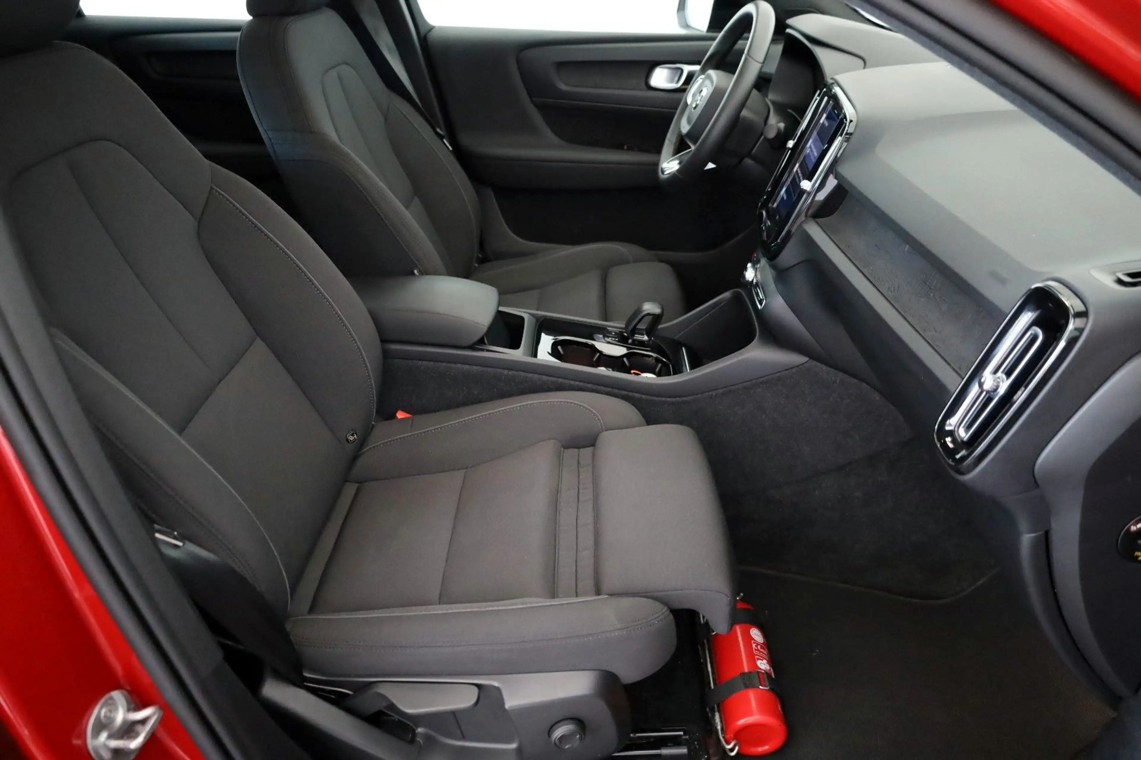 Volvo C40 Core Recharge,Navi,LED,SH,Kamera,Panorama — photo 5