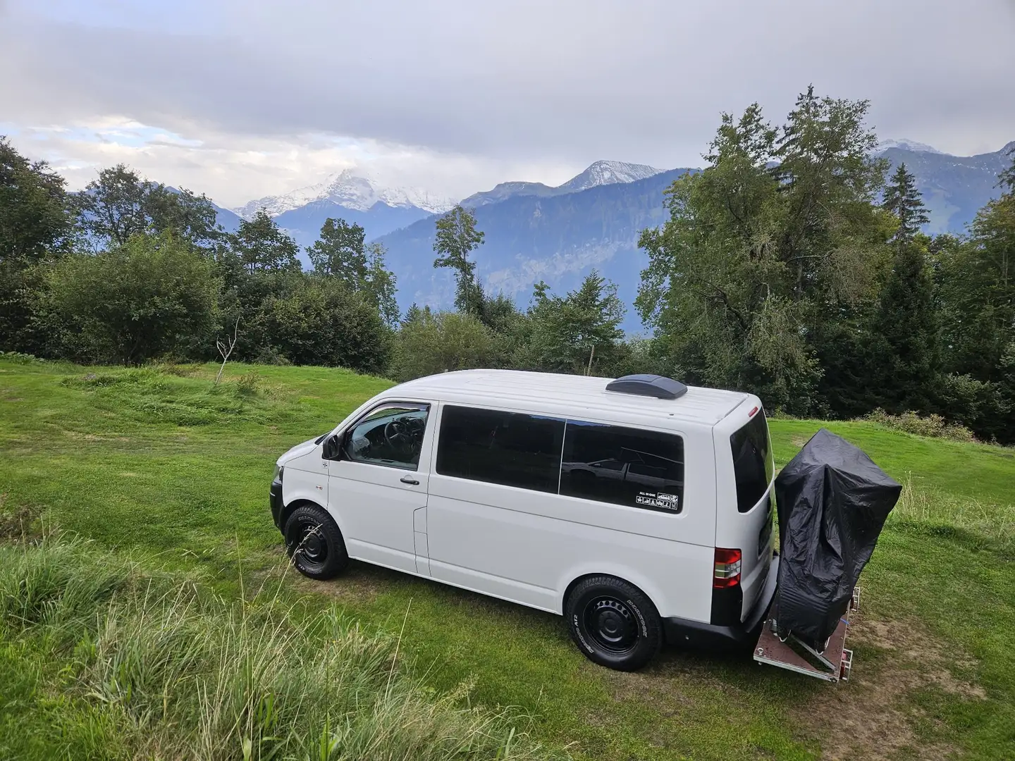 Volkswagen T5 Caravelle Kurz Trendline - 2