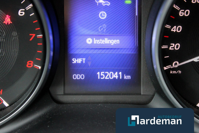 Toyota Avensis 1.8 VVT-i Executive Navi Camera — photo 3