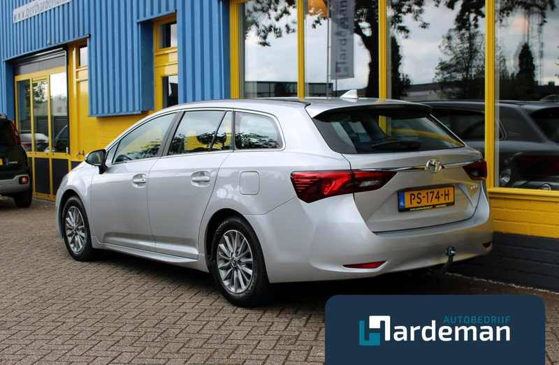 Toyota Avensis 1.8 VVT-i Executive Navi Camera — photo 6