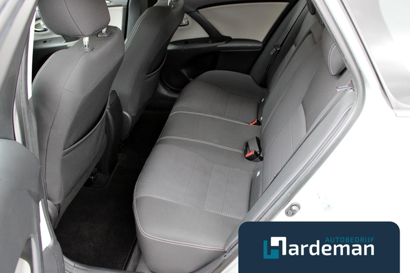 Toyota Avensis 1.8 VVT-i Executive Navi Camera — photo 8