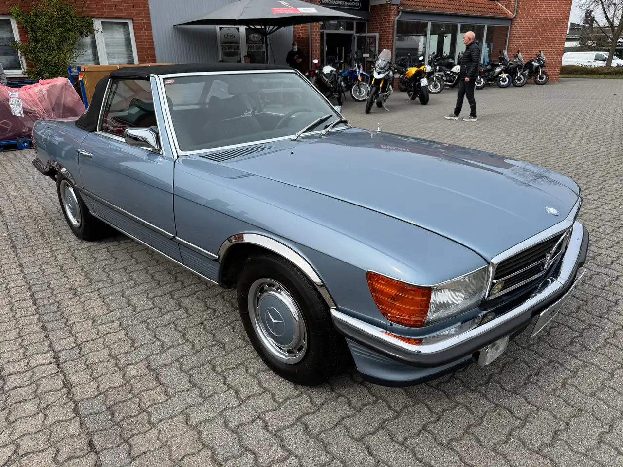 Mercedes-Benz SL 350, foto 1