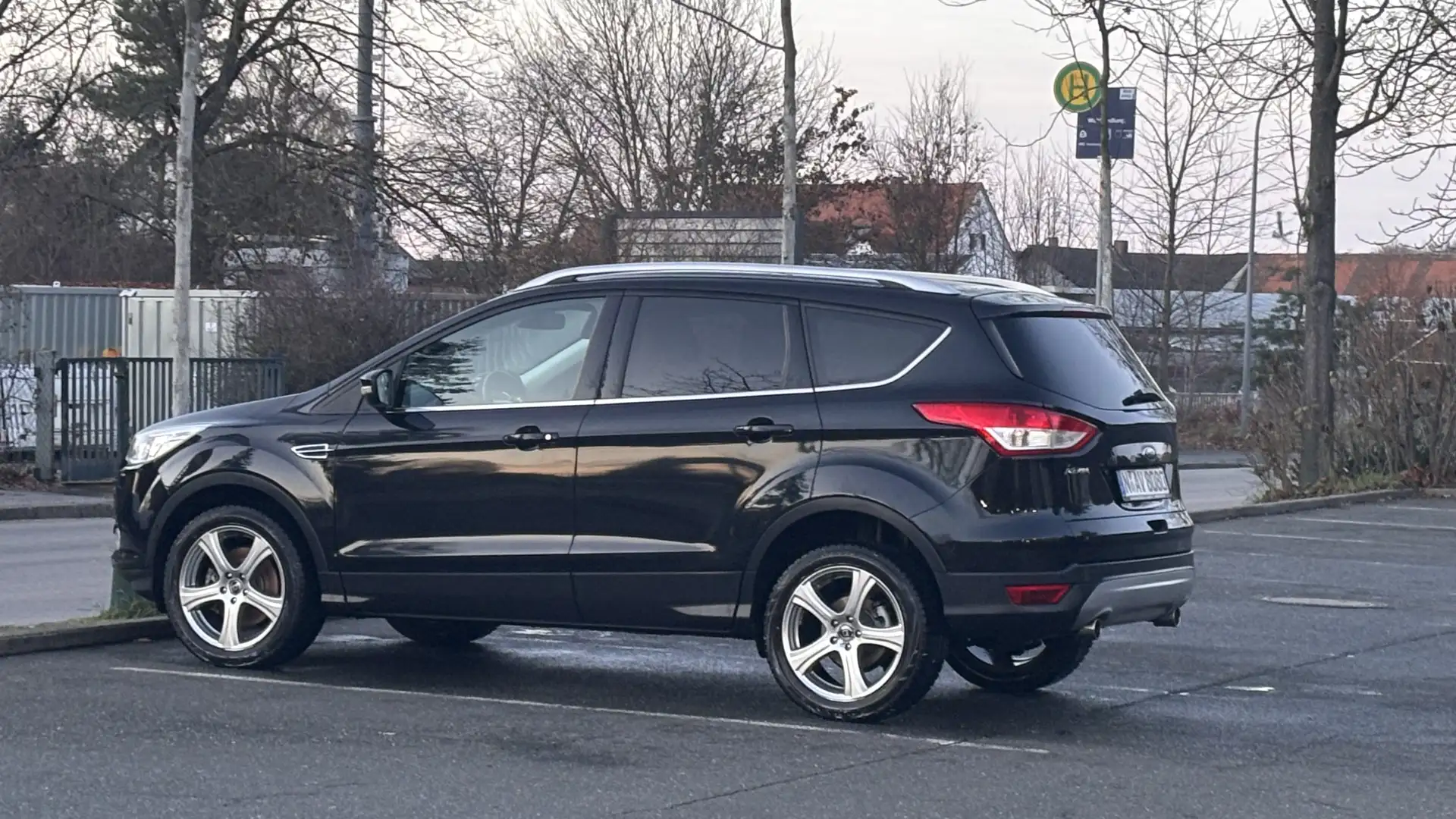 Ford Kuga 2.0 TDCi 4x4 Aut. Titanium - 2