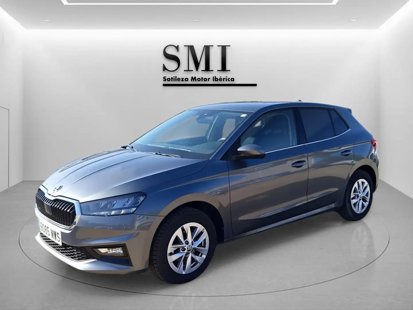 Skoda Fabia 1.0 TSI Design 70kW Gris - 1