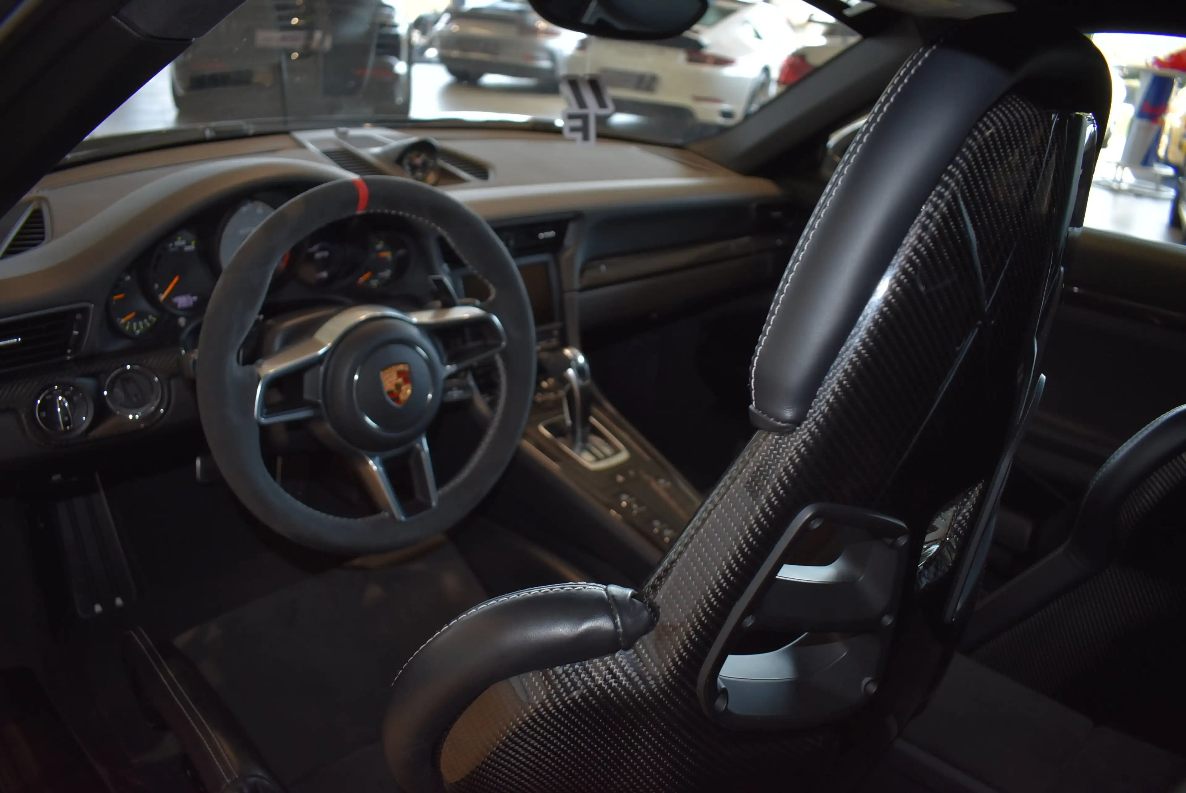 Porsche 911 GT3// Clubsport// 918 Schalensitze// Approved — photo 19