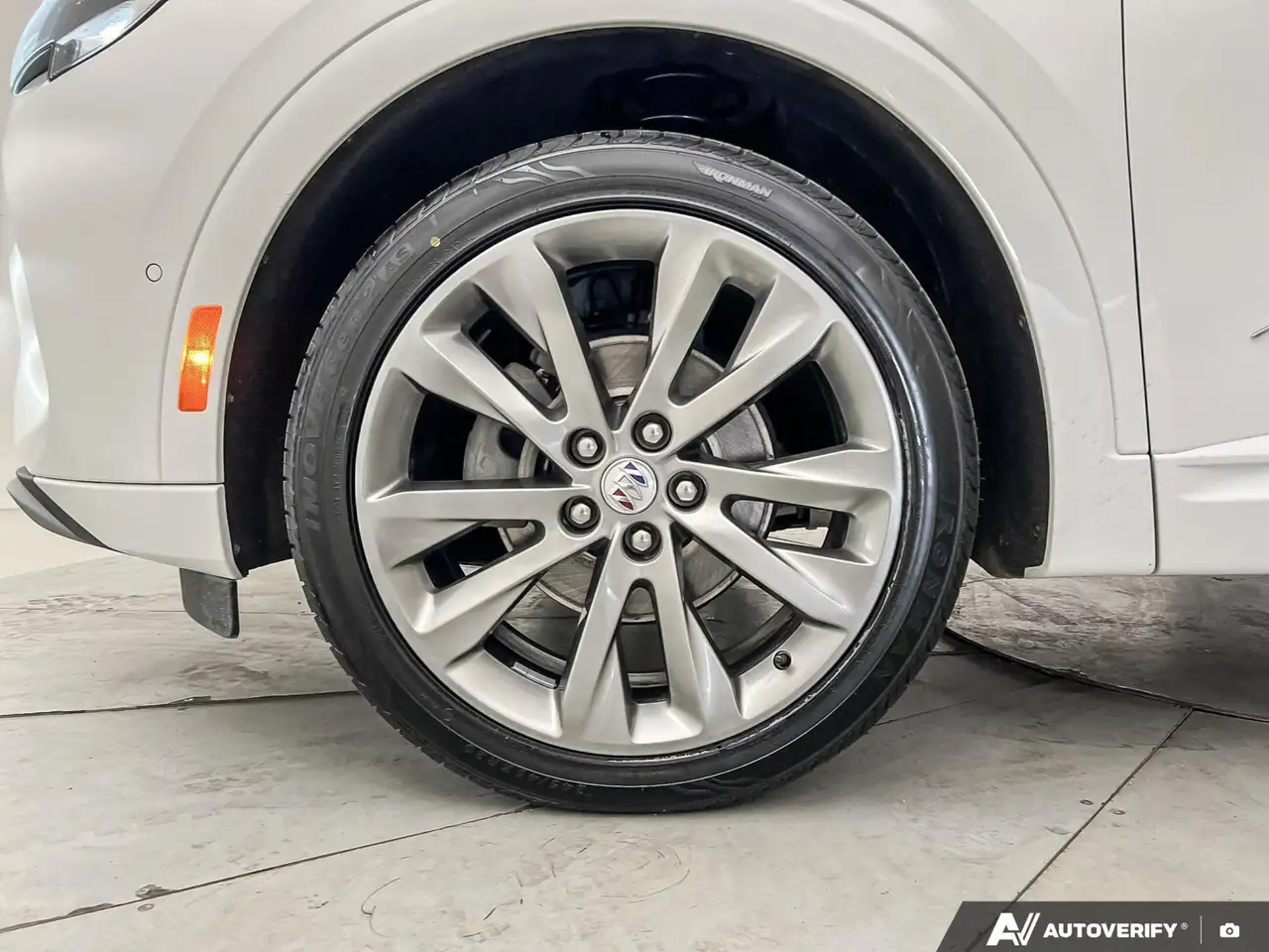 Buick Envision снимка Buick Envision