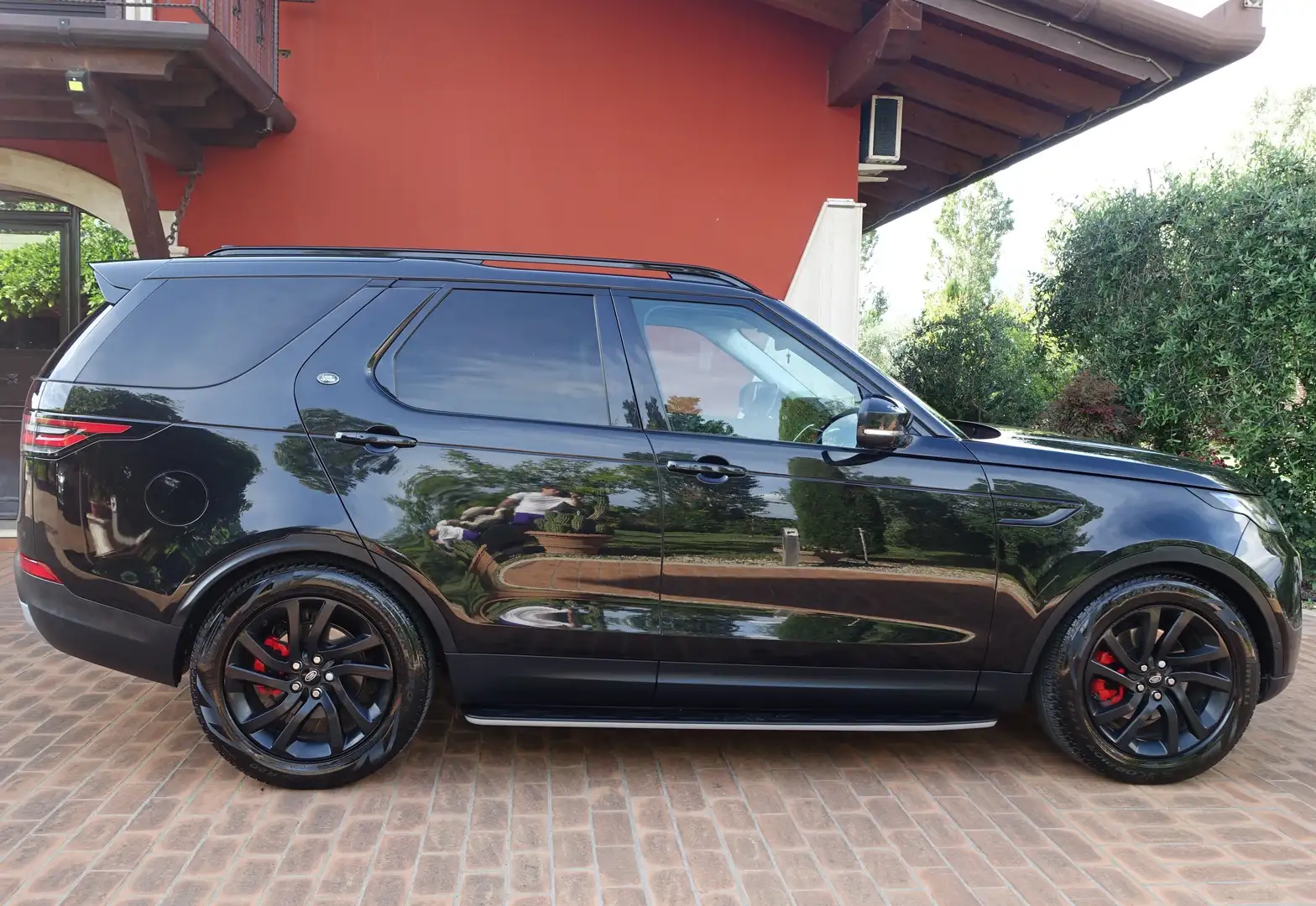 Land Rover Discovery Discovery 5 - HSE Чорний - 1