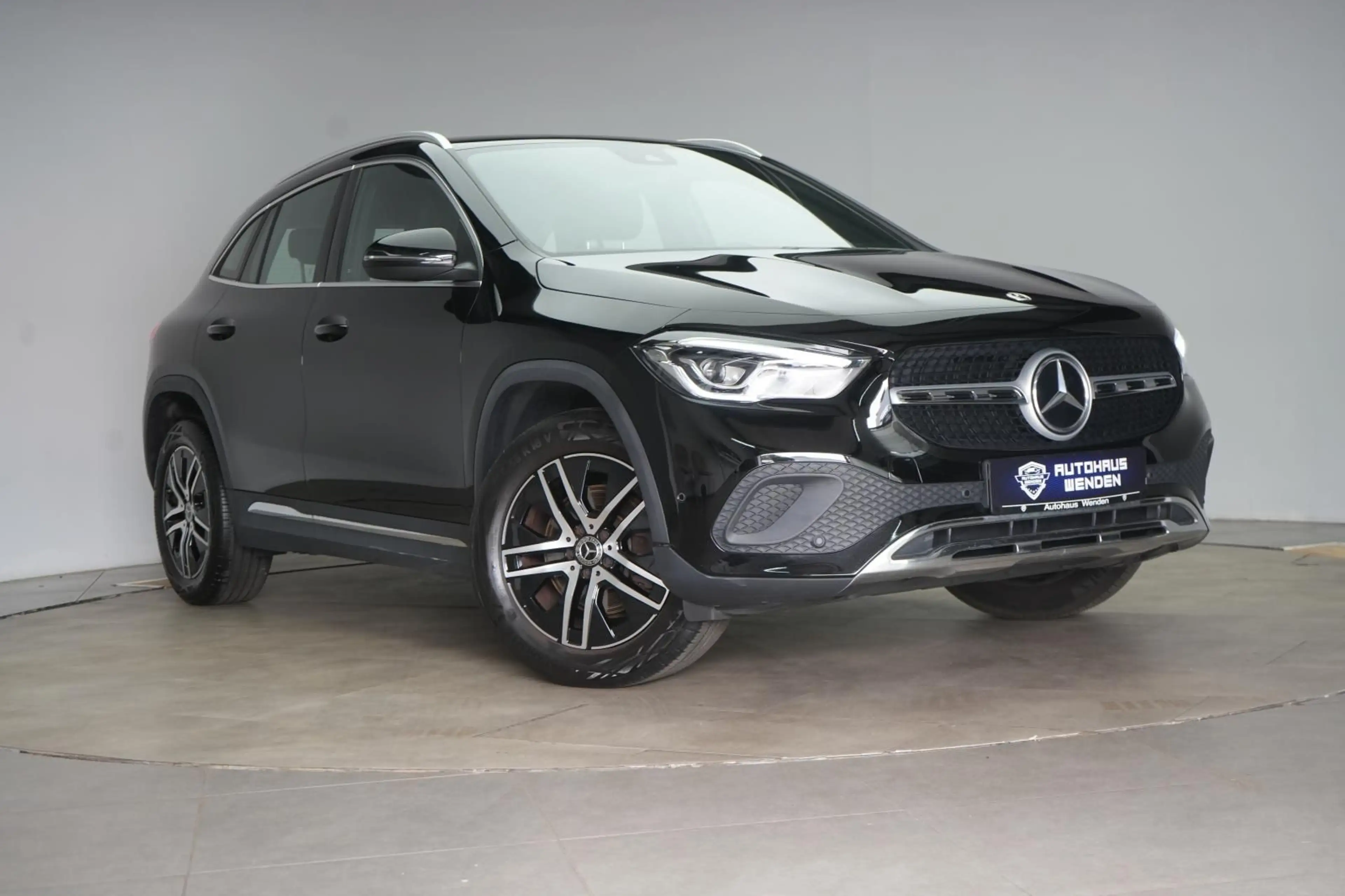Mercedes-Benz GLA 220 d 8G-DCT Progressive AHK/Kamera/LED/Navi