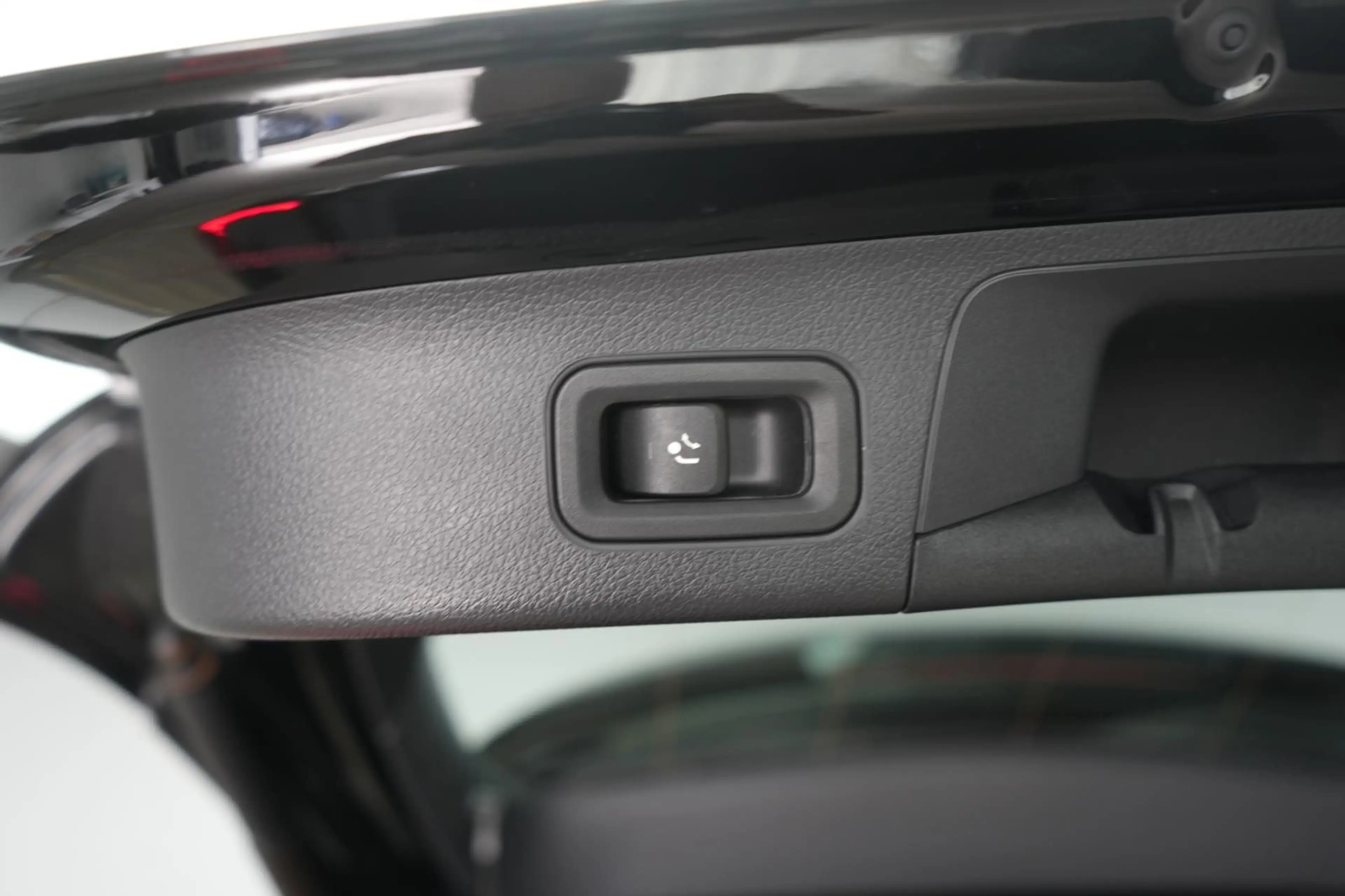 Mercedes-Benz GLA 220 d 8G-DCT Progressive AHK/Kamera/LED/Navi — photo 9