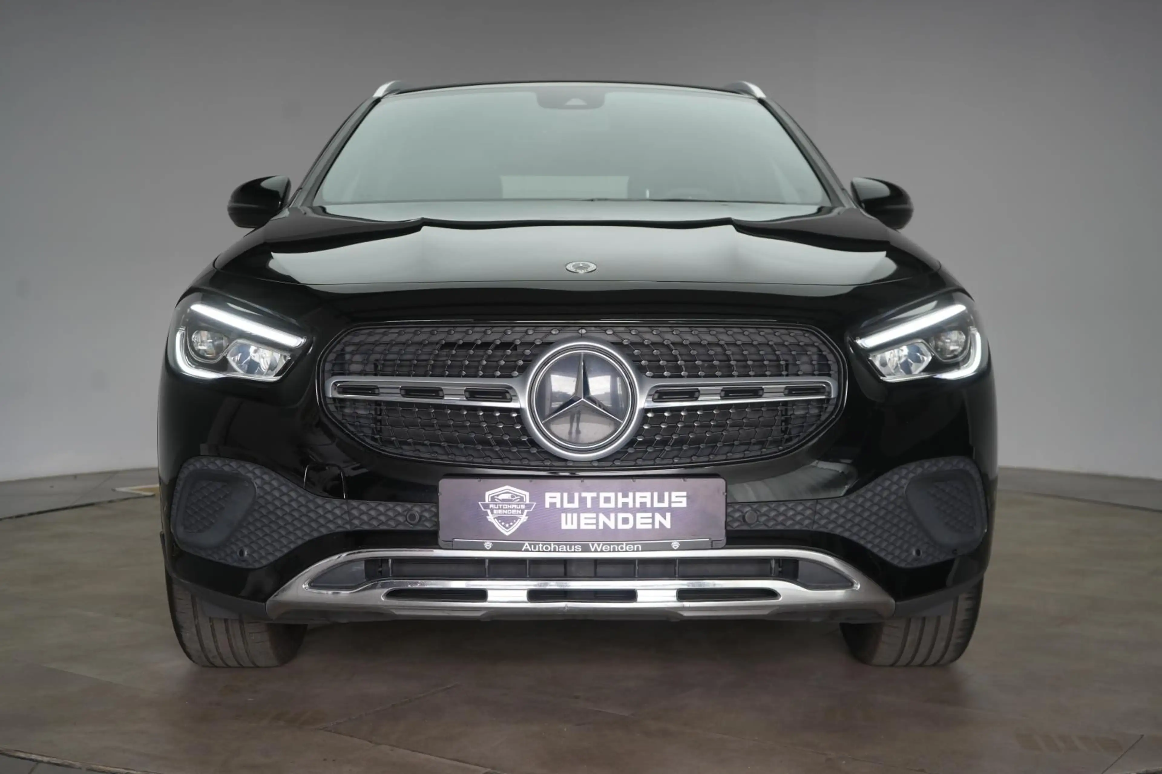 Mercedes-Benz GLA 220 d 8G-DCT Progressive AHK/Kamera/LED/Navi — photo 2