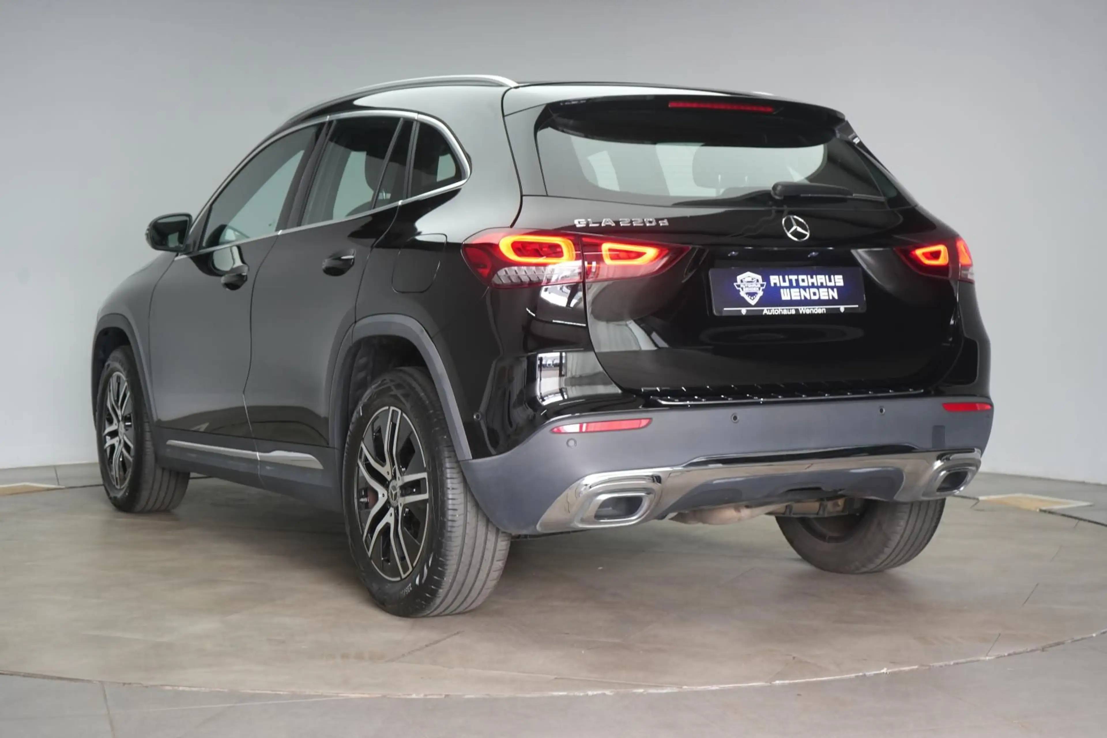 Mercedes-Benz GLA 220 d 8G-DCT Progressive AHK/Kamera/LED/Navi — photo 5