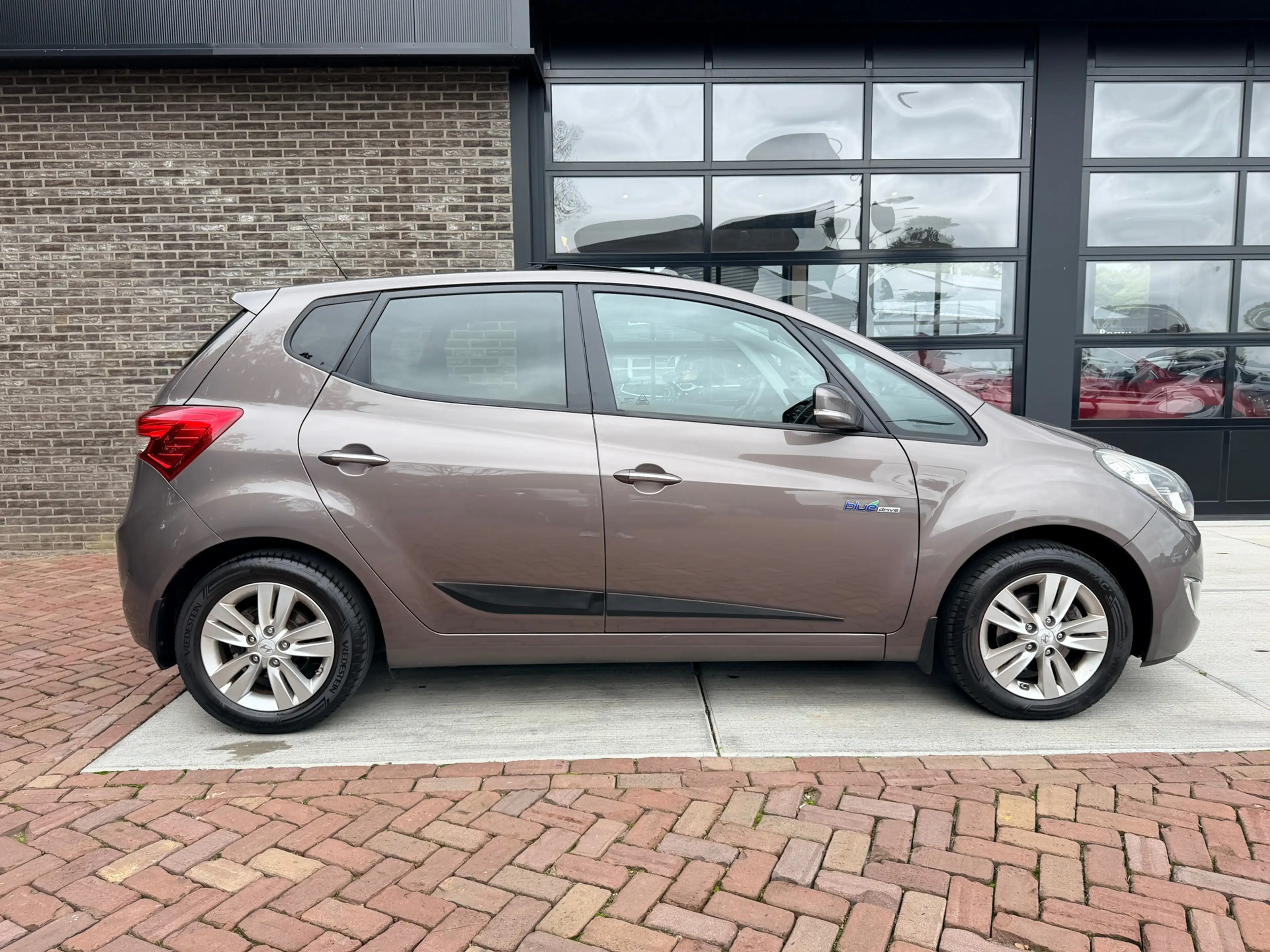 Hyundai iX20 1.6i i-Catcher | Schuif/Kantel dak | Leer | Navi | — photo 6