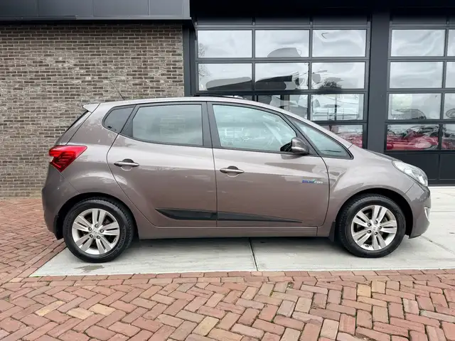 Hyundai Ix20 view 6