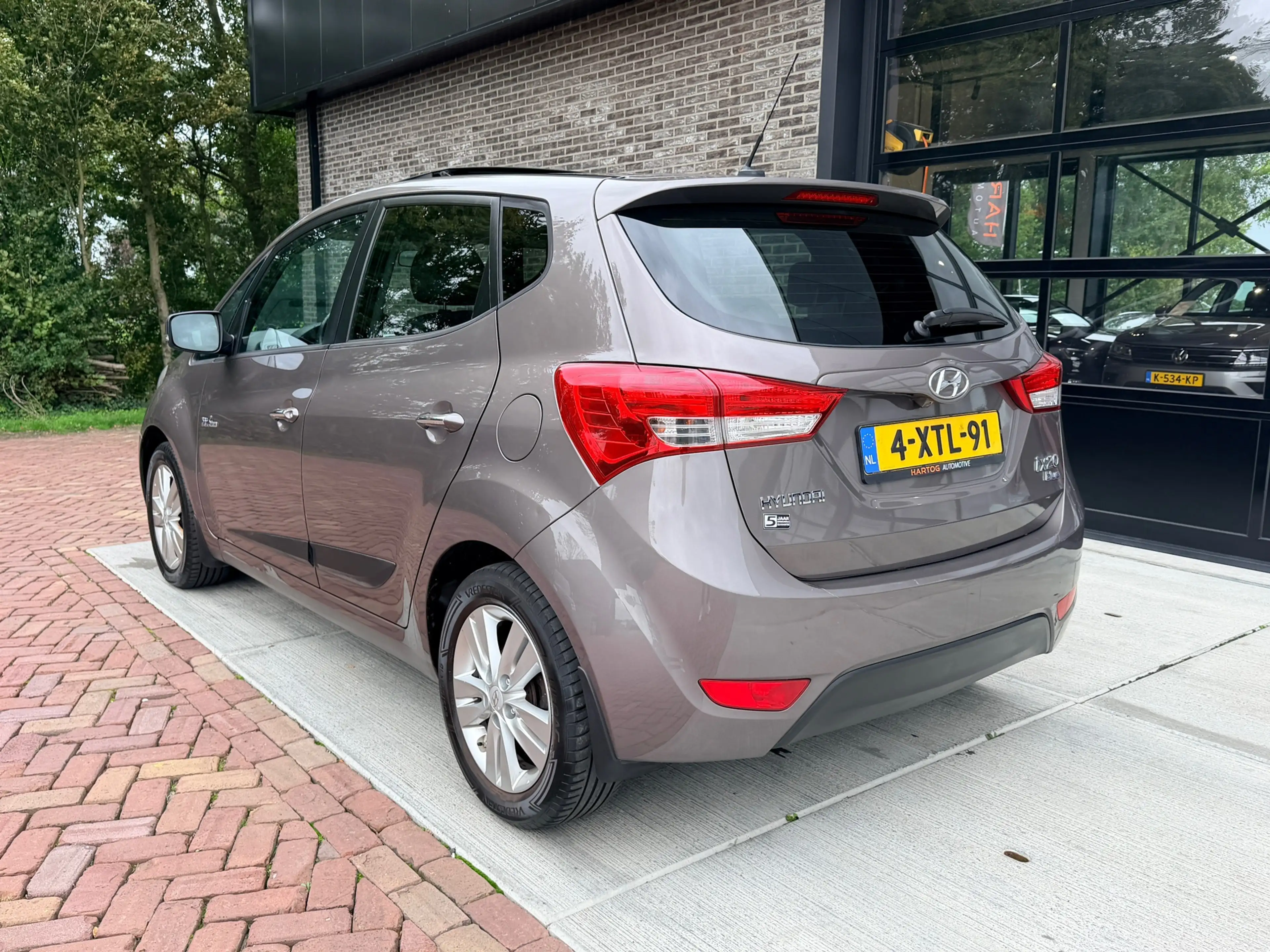 Hyundai iX20 1.6i i-Catcher | Schuif/Kantel dak | Leer | Navi | — photo 8