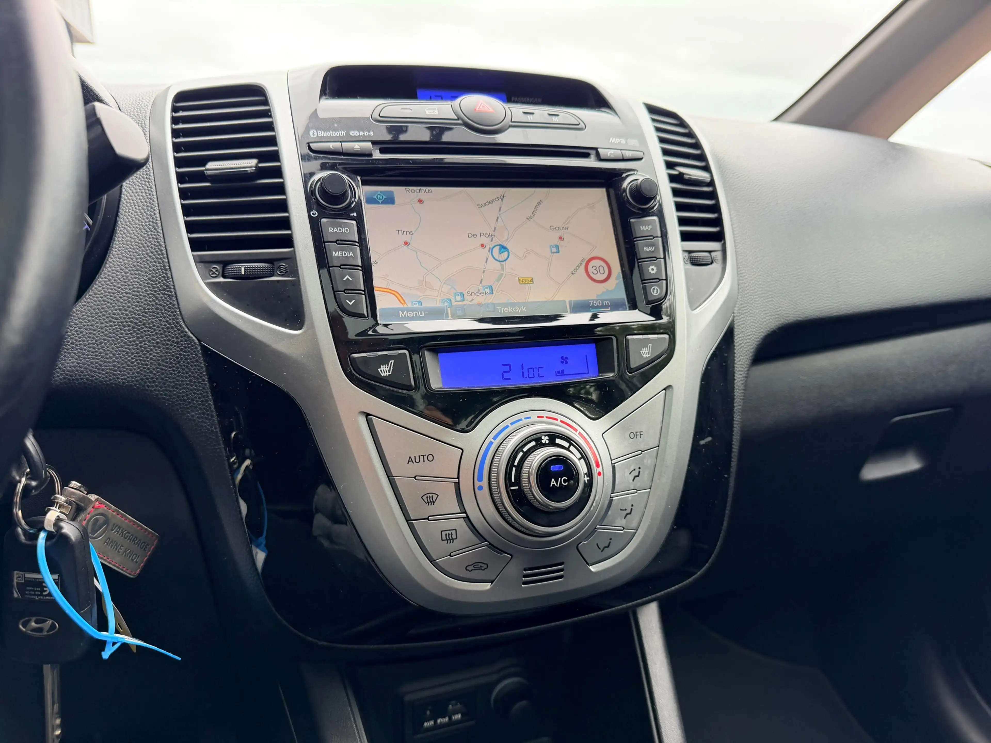 Hyundai iX20 1.6i i-Catcher | Schuif/Kantel dak | Leer | Navi | — photo 18