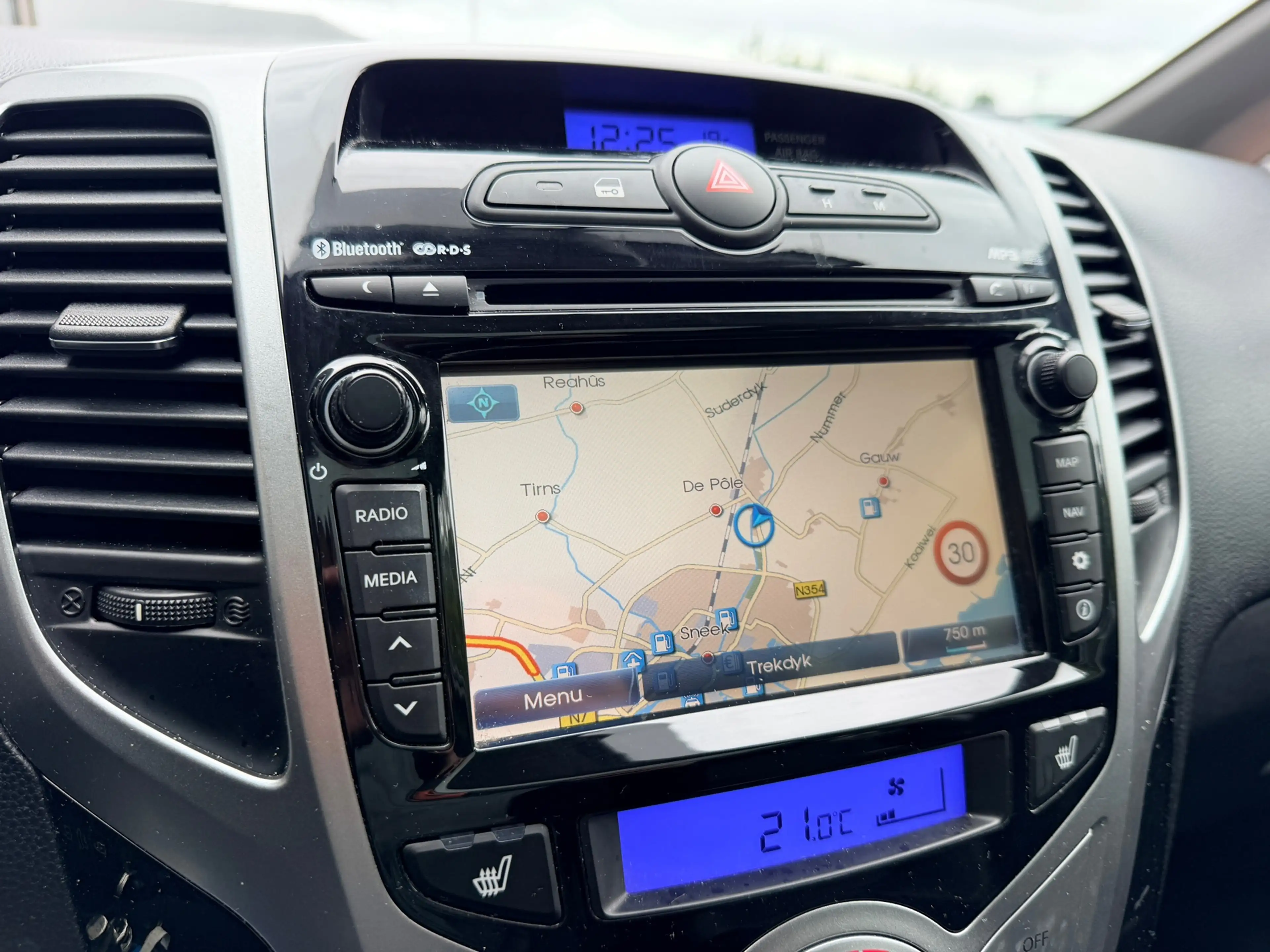 Hyundai iX20 1.6i i-Catcher | Schuif/Kantel dak | Leer | Navi | — photo 20