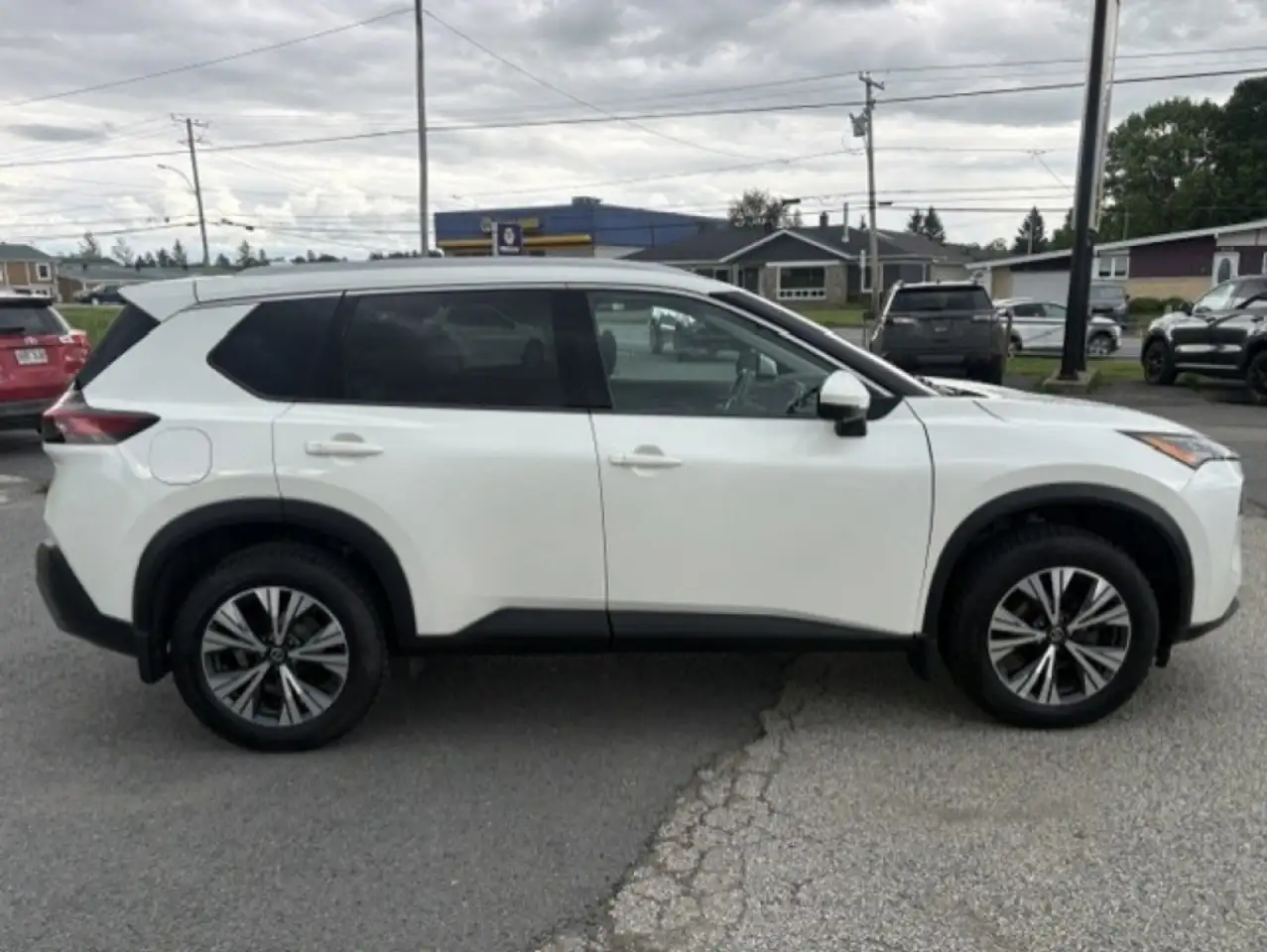 Nissan Rogue fotografie Nissan Rogue