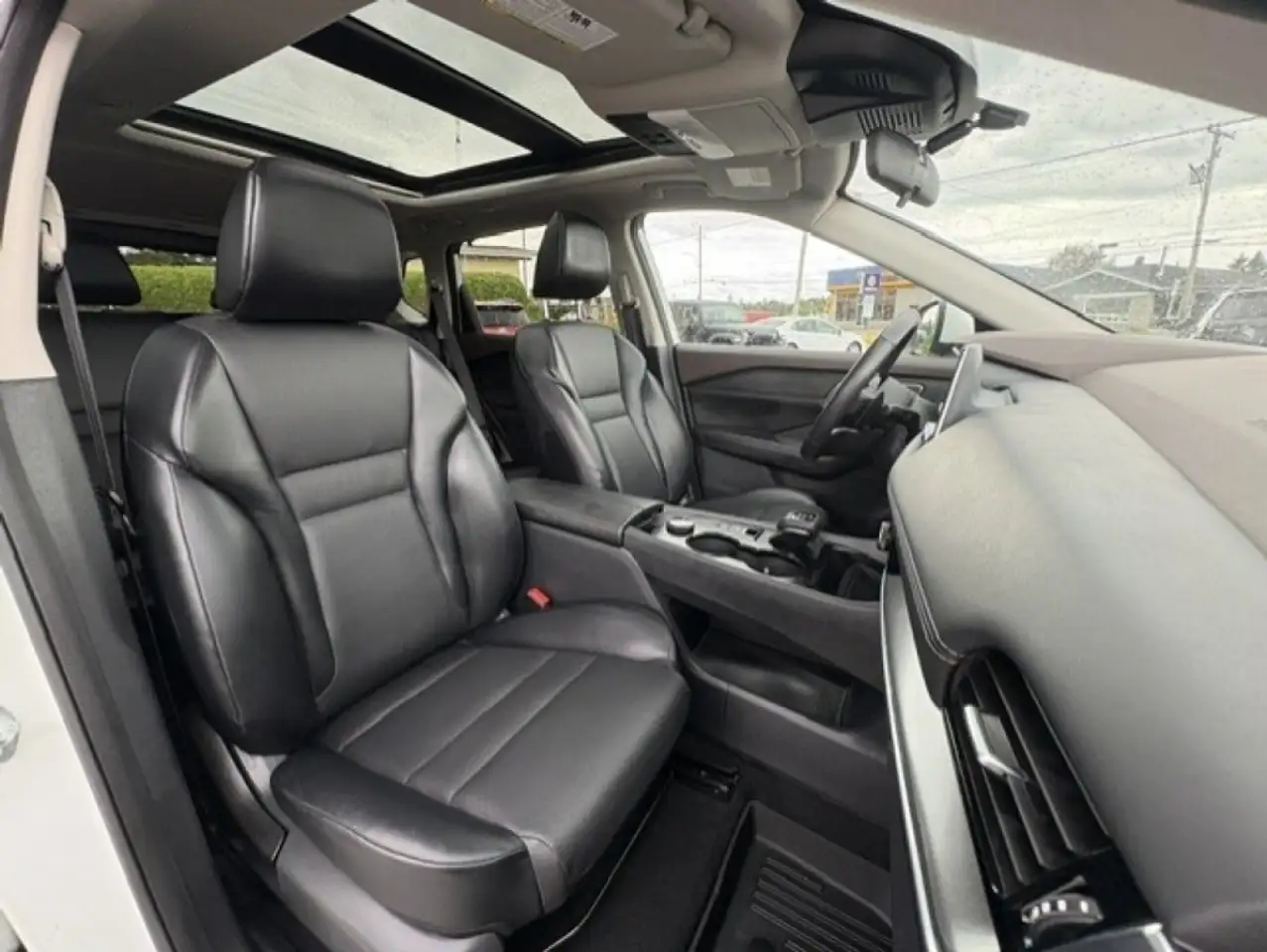 Nissan Rogue fotografie Nissan Rogue