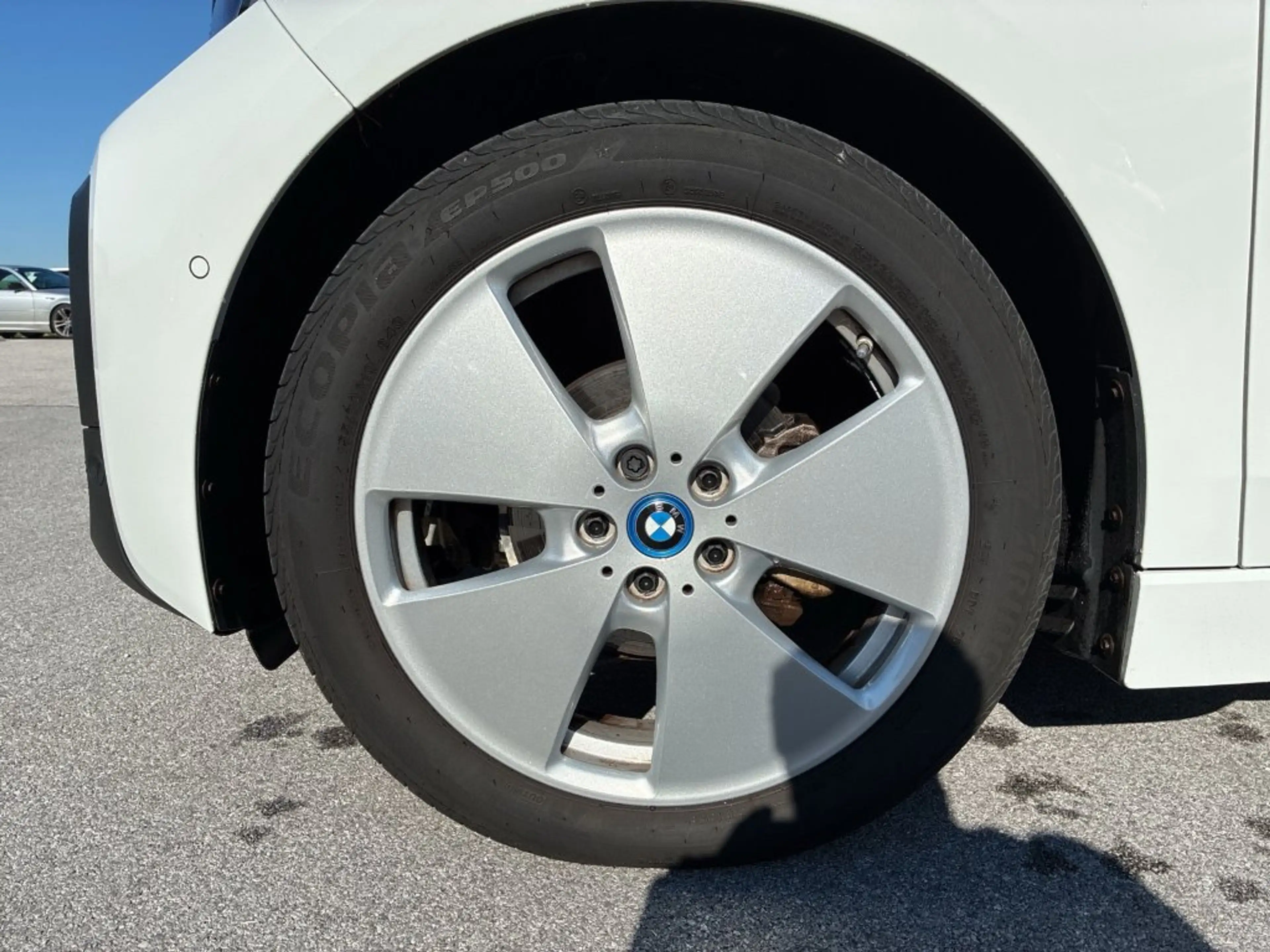 BMW i3 — photo 11