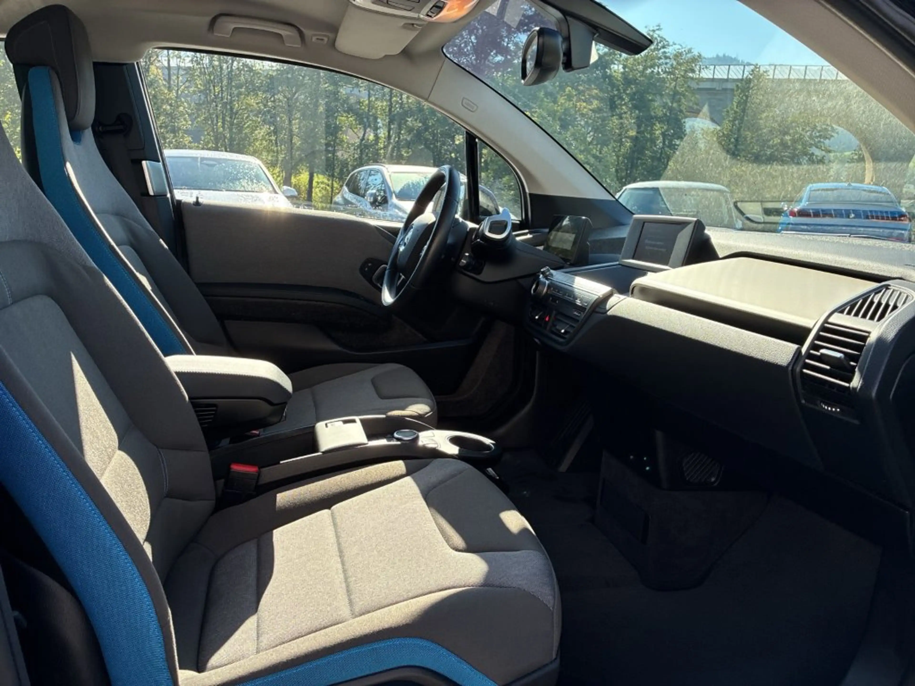 BMW i3 — photo 14