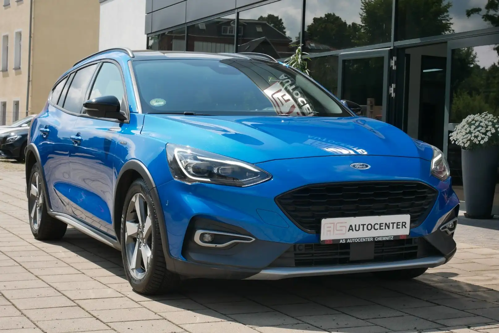 Ford Focus Turnier Active X LED ACC B&O AHK Keyfree Blau - 2