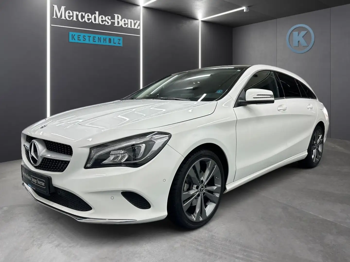 Mercedes-Benz CLA 200 SB Pano LED AHK Kamera Navi Laderaump PTS Weiß - 2
