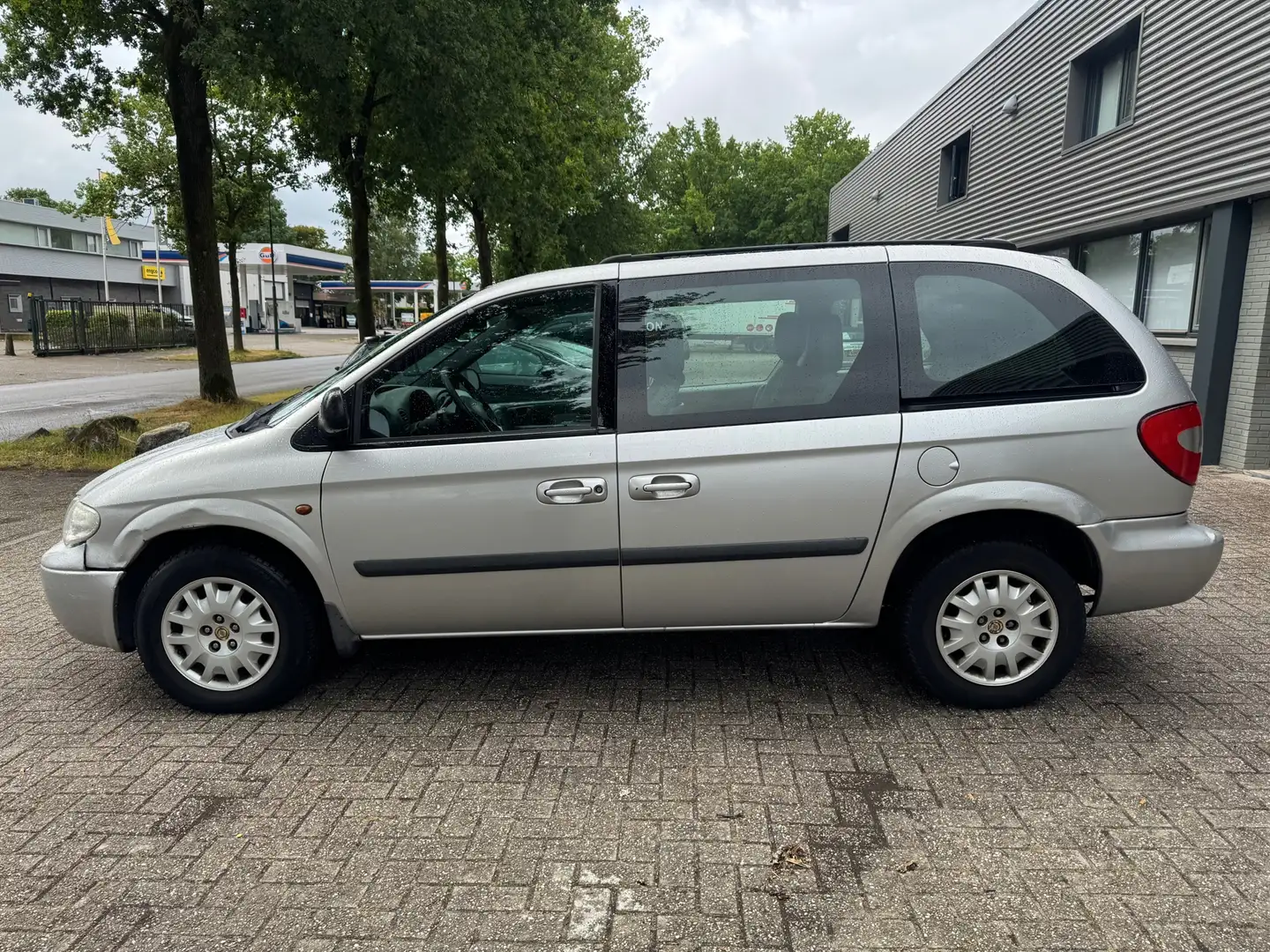 Chrysler Voyager 2.8 CRD SE Luxe Automaat - 6 persoons - Šedá - 2