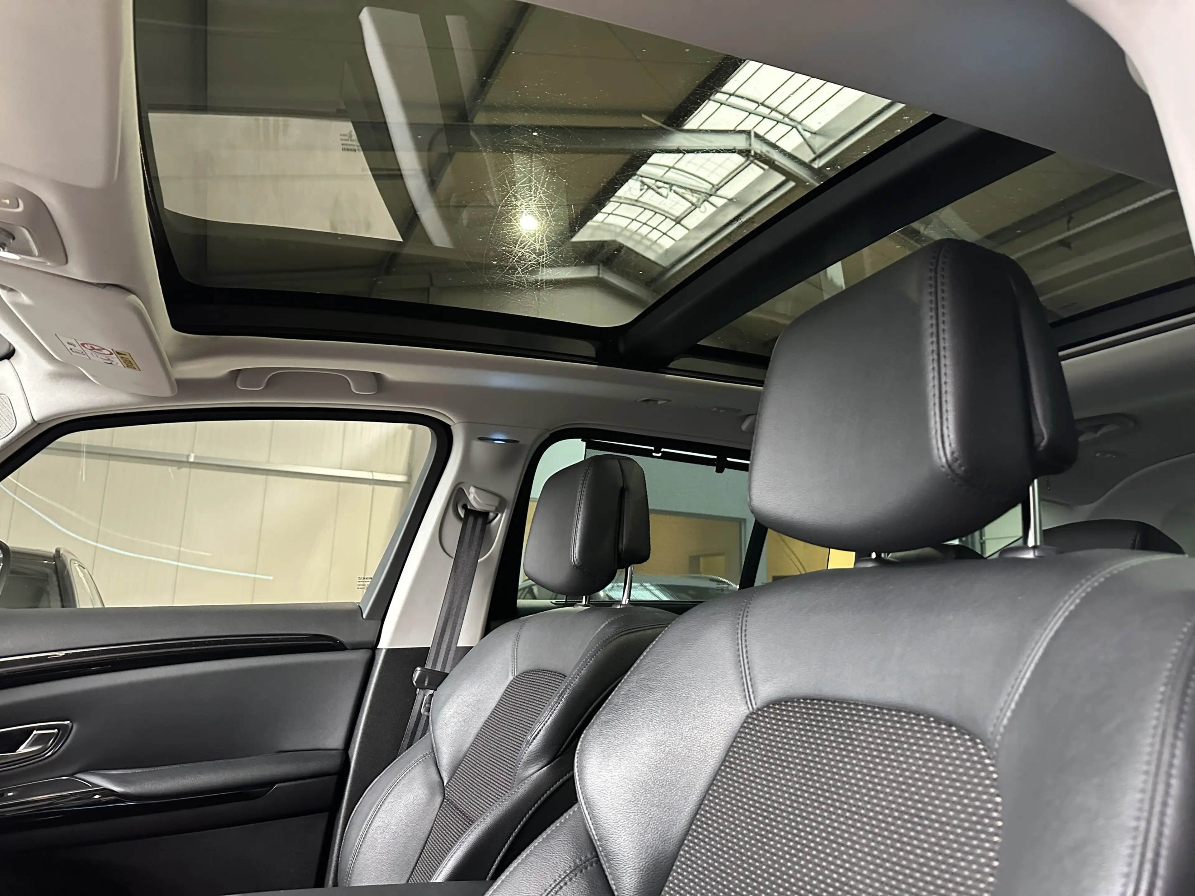 Renault Espace V Intens 7Sitzer Pano Kamera LED Navi DAB — photo 15