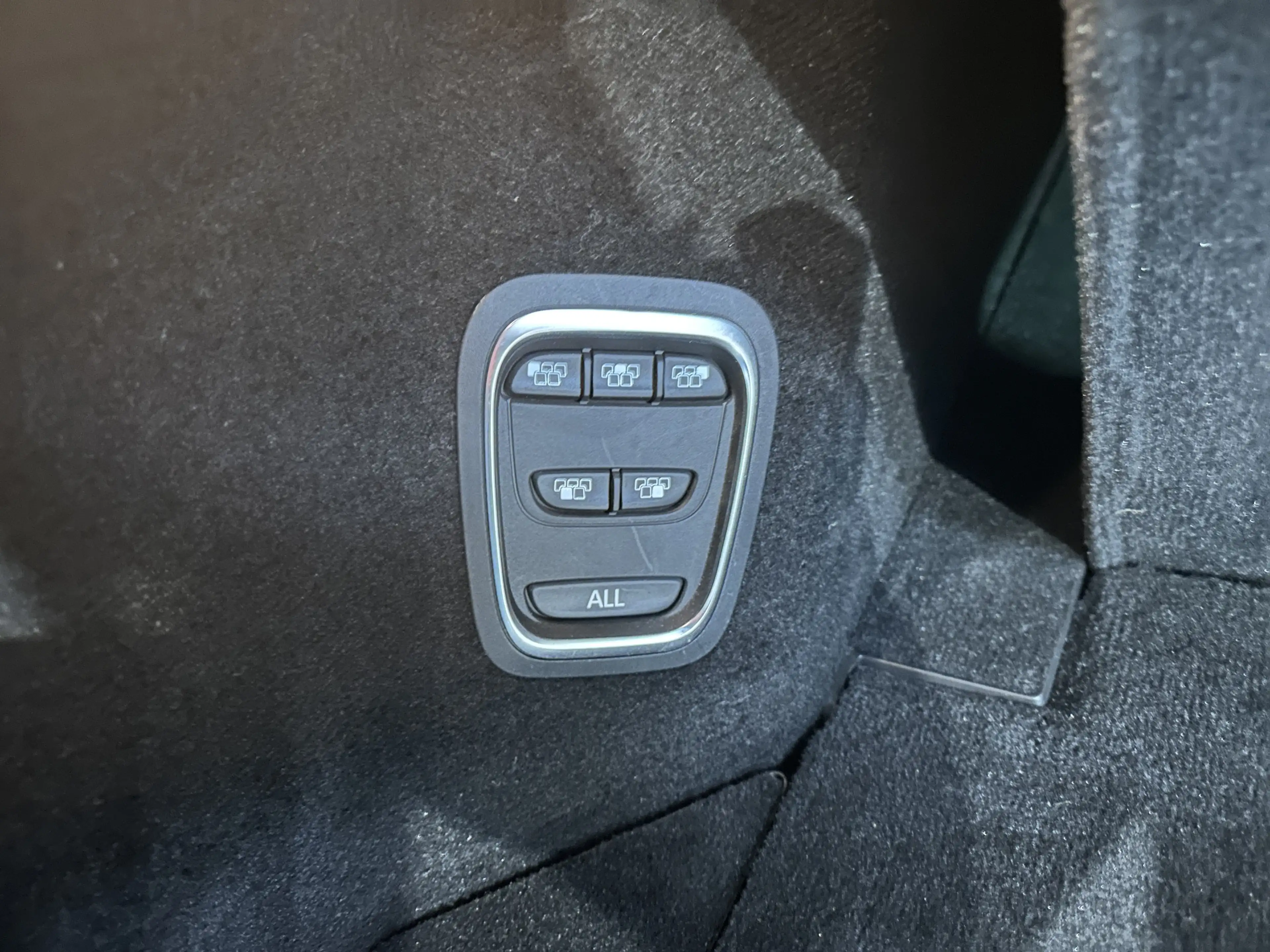 Renault Espace V Intens 7Sitzer Pano Kamera LED Navi DAB — photo 8
