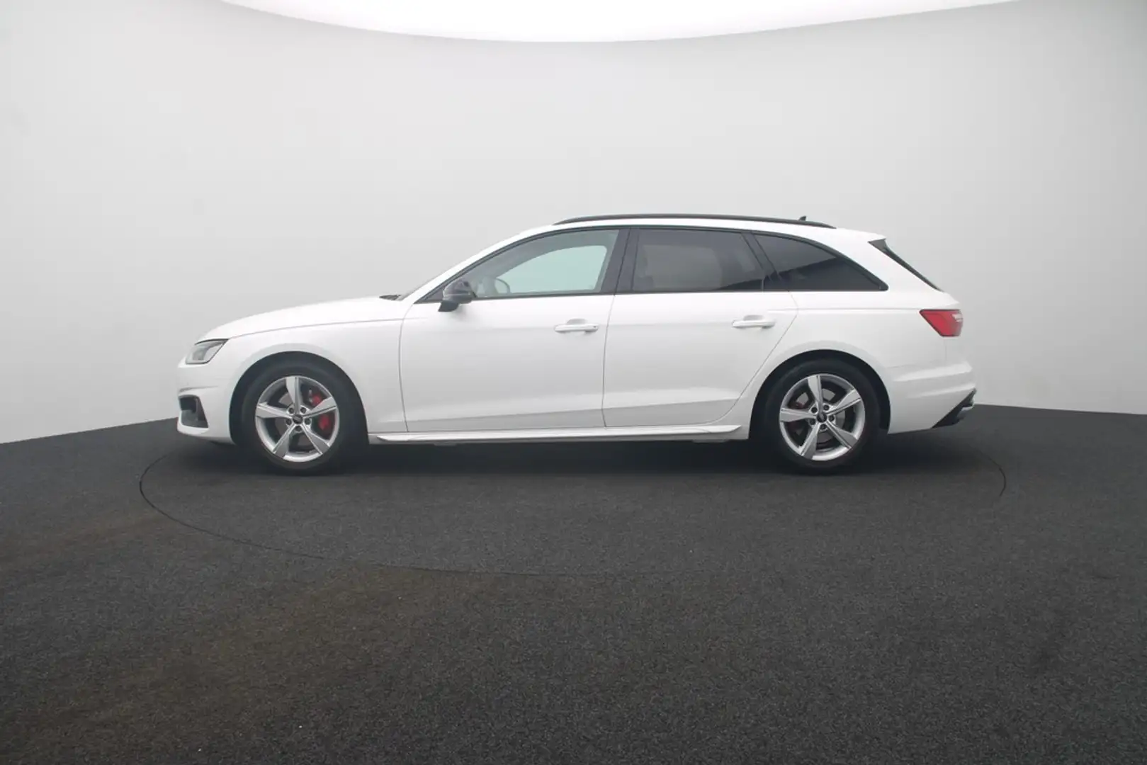 Audi A4 Avant 40 TFSI . Virt.Cockpit Navi ACC Blanc - 2