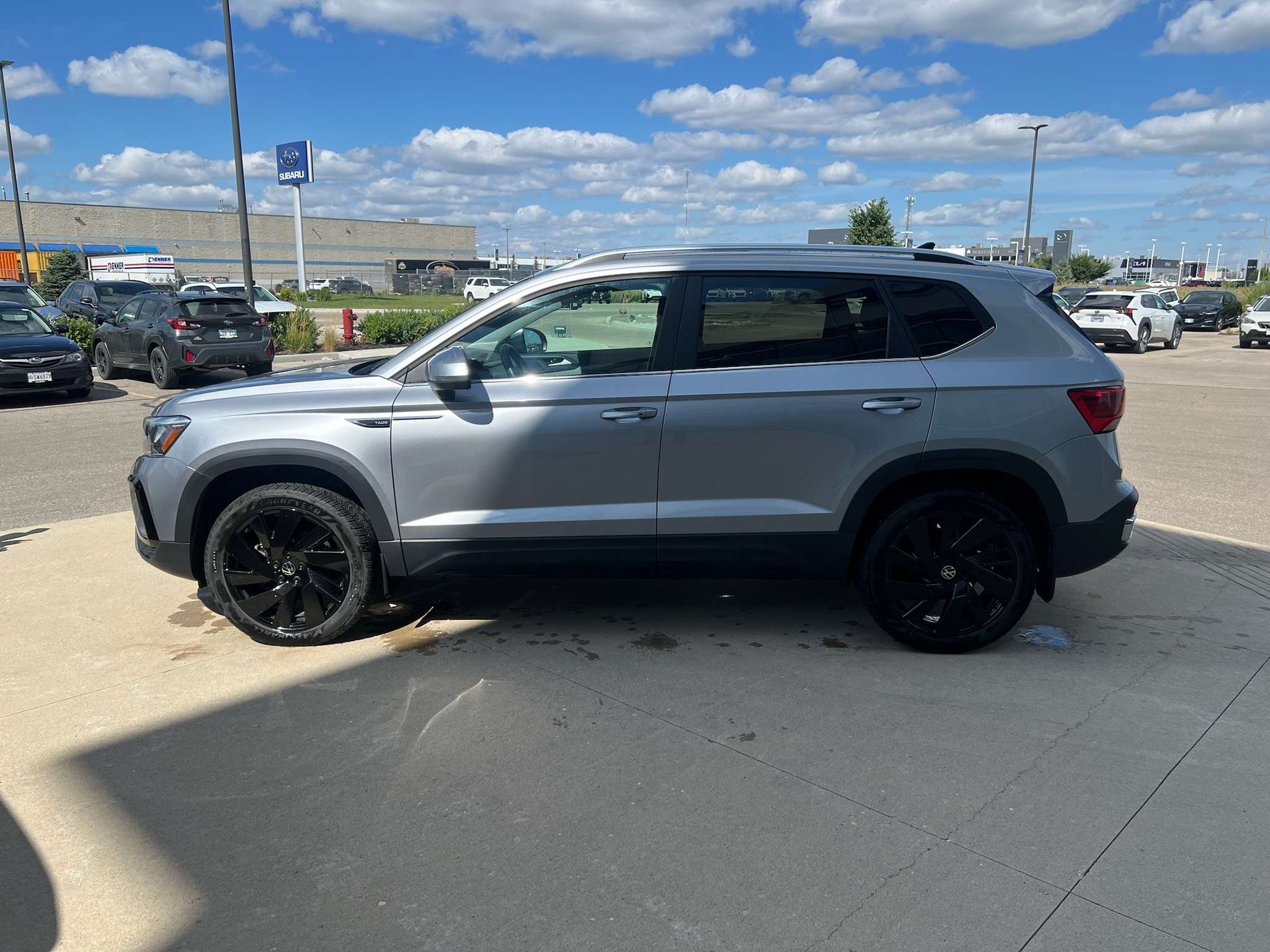2023 Volkswagen Taos
