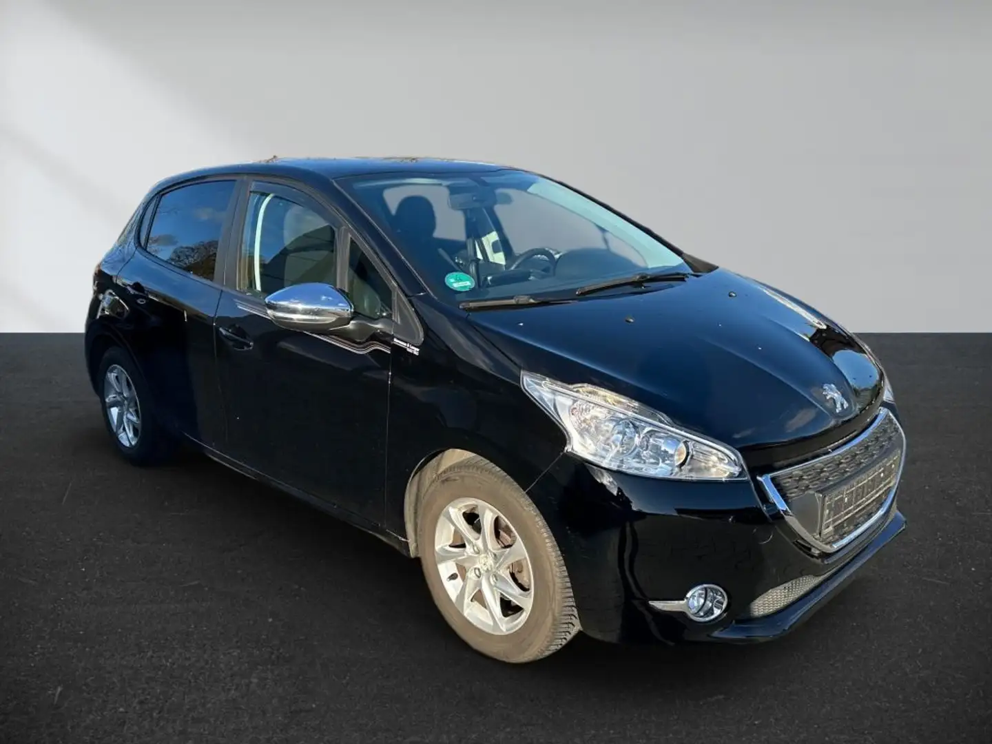 Peugeot 208 82 VTI Active PDC Navi EXPORT Noir - 2