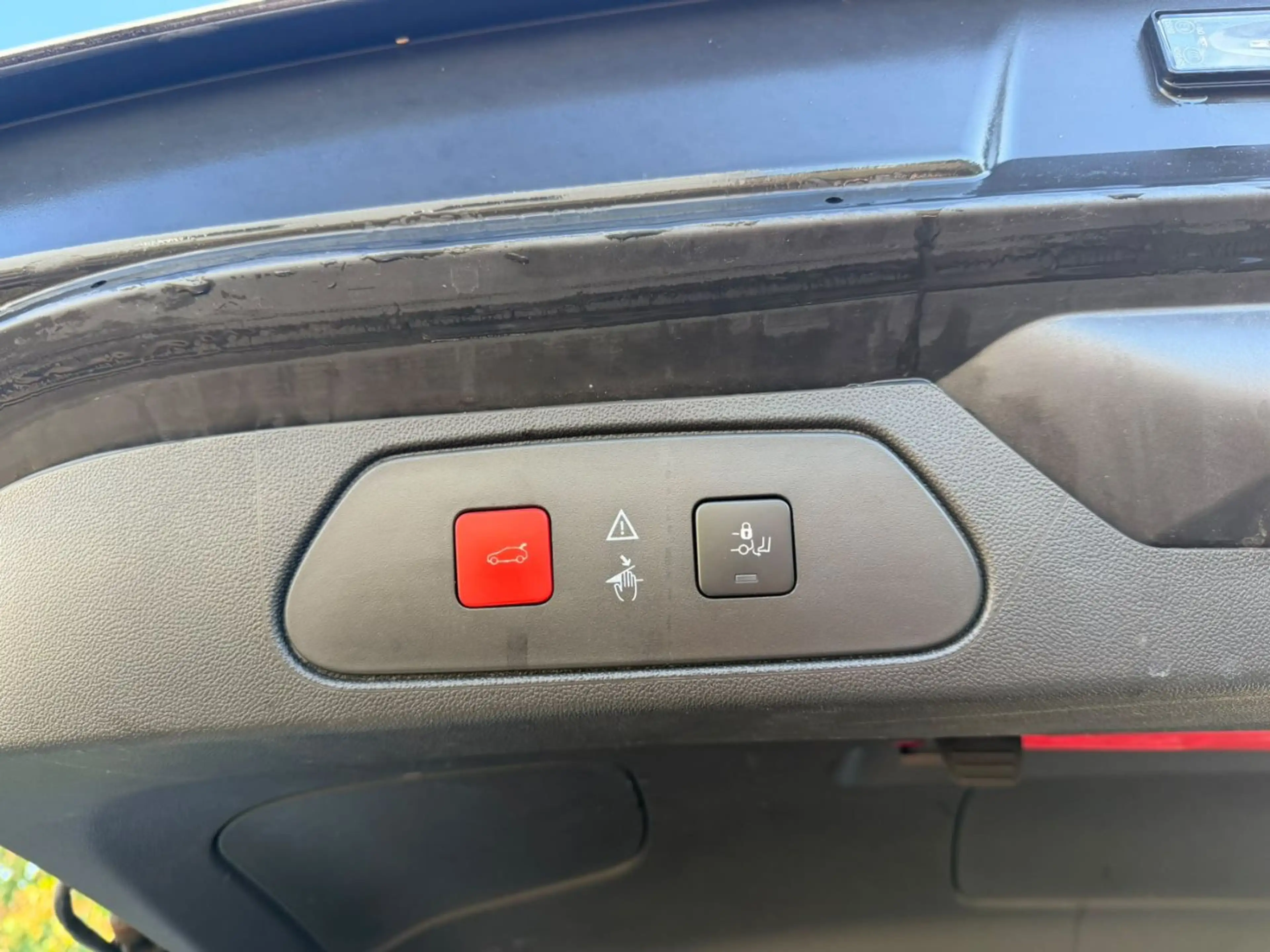 Opel Grandland X Grandland 2.0 D Ultimate 360 LED AHK Navi Pano — photo 8